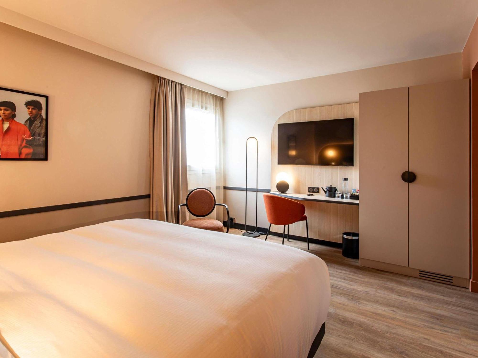 Queen Room