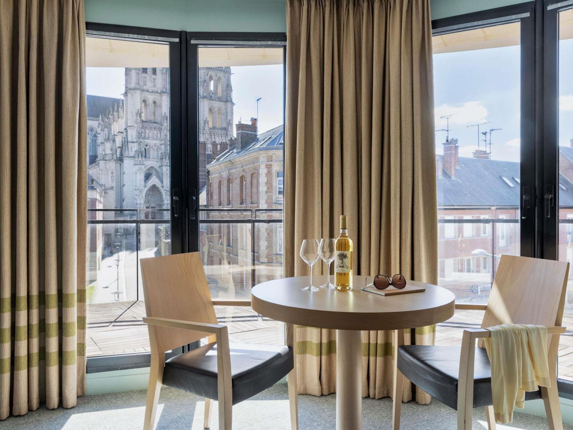 Suite View