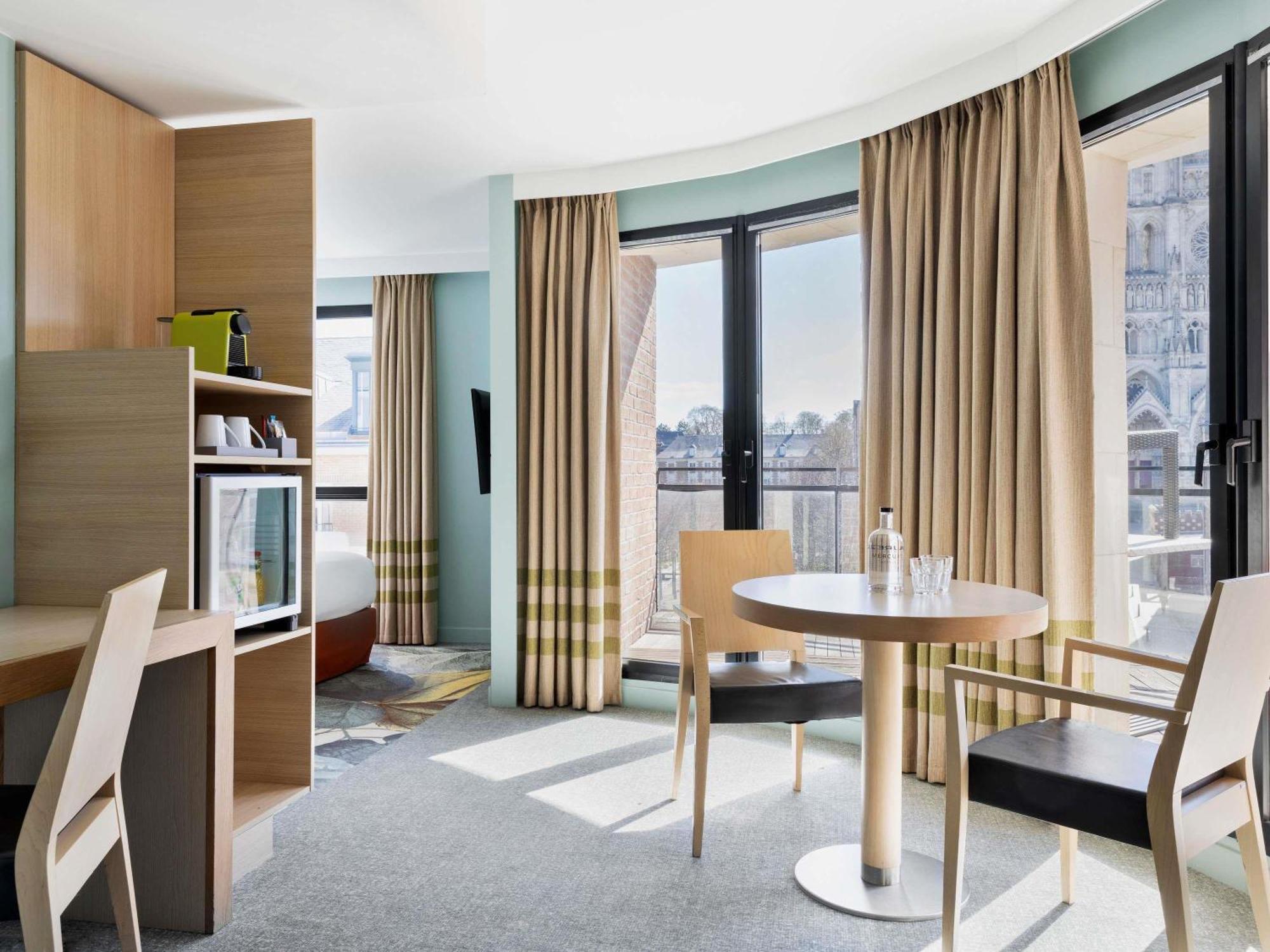 Suite View