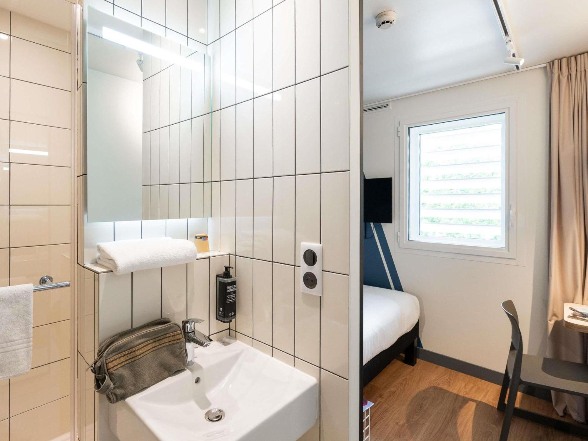 Classic Single Room