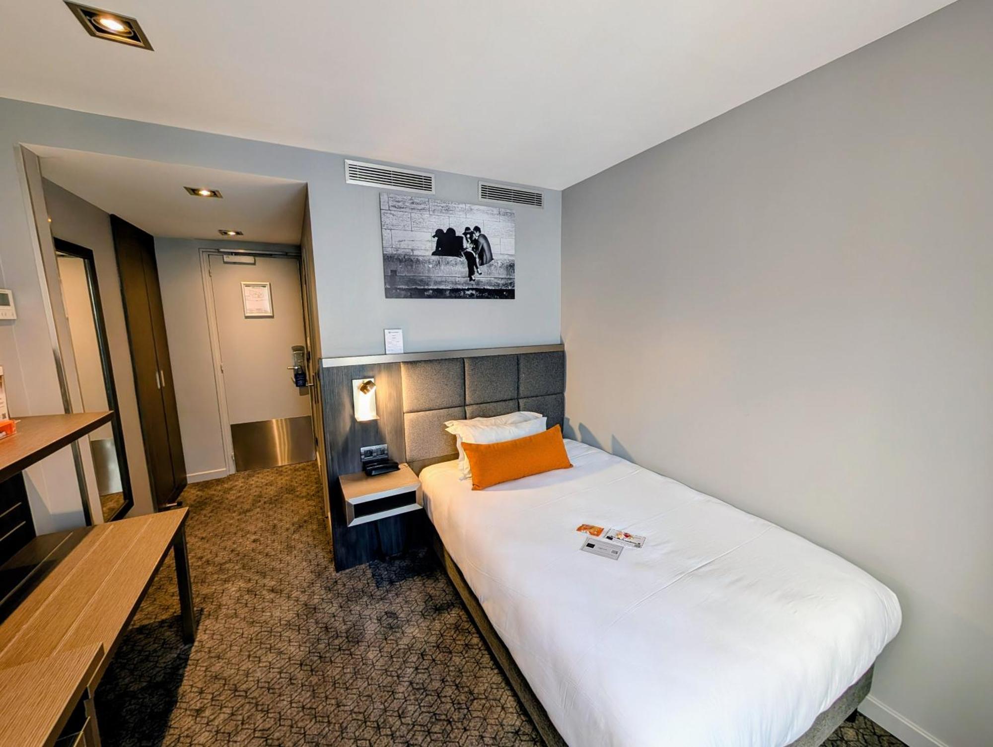 Classic Single Room