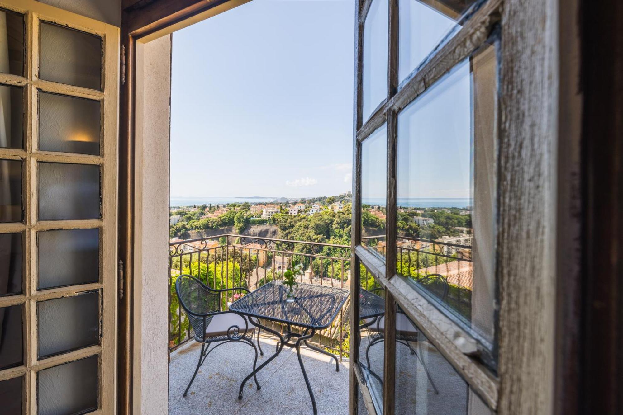 Deluxe Double Room Balcony