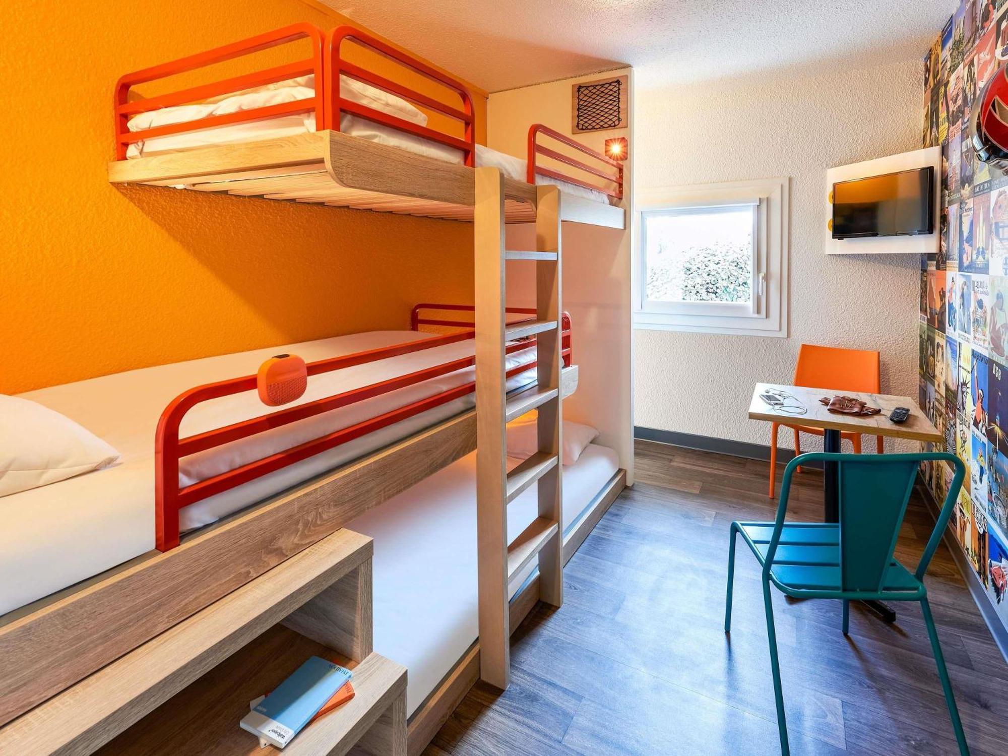 Chambre Break avec 2 Lits Simples et Lit d’Appoint