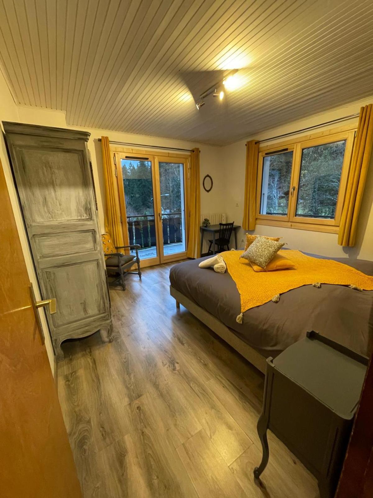 Family Room Mountain View