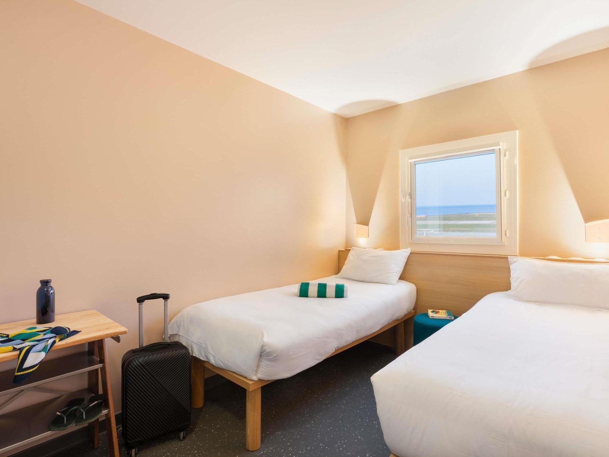 POP Twin Room