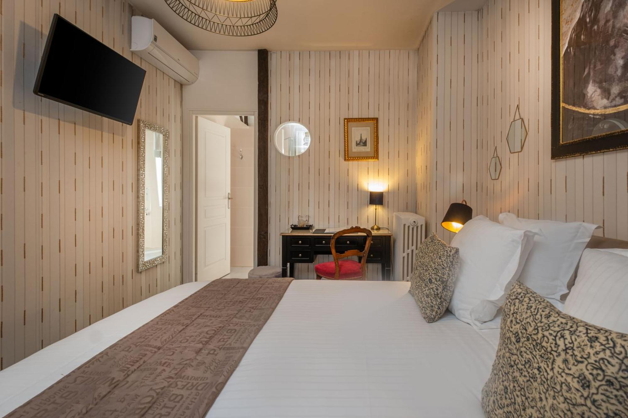 Tradition Room