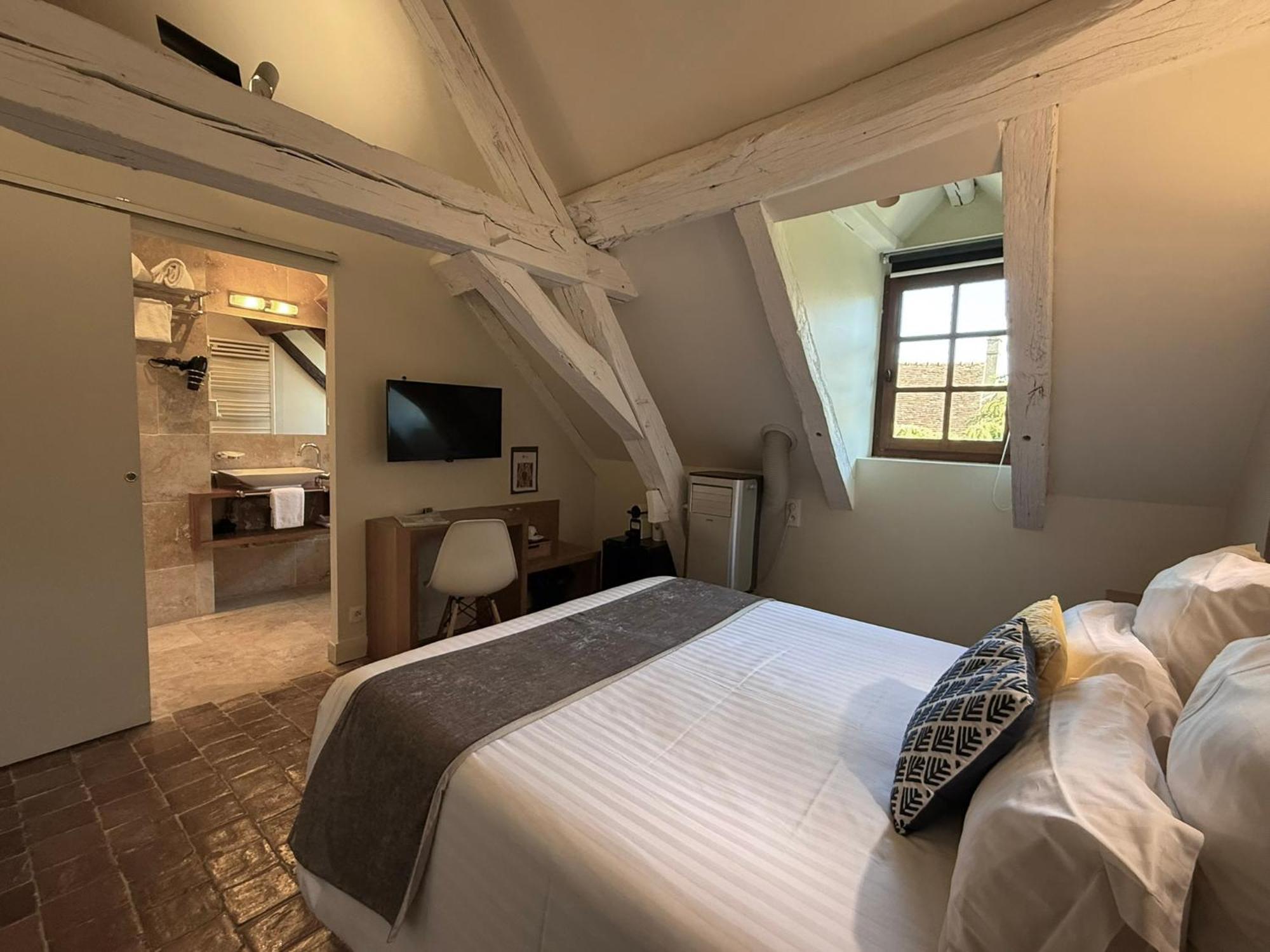 Double Room 201 15m²