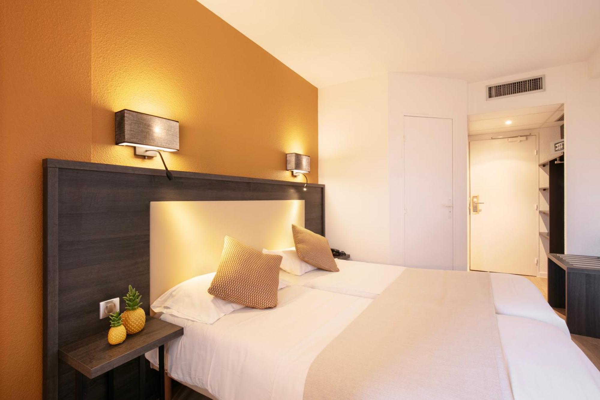 Superior Double Room with City View