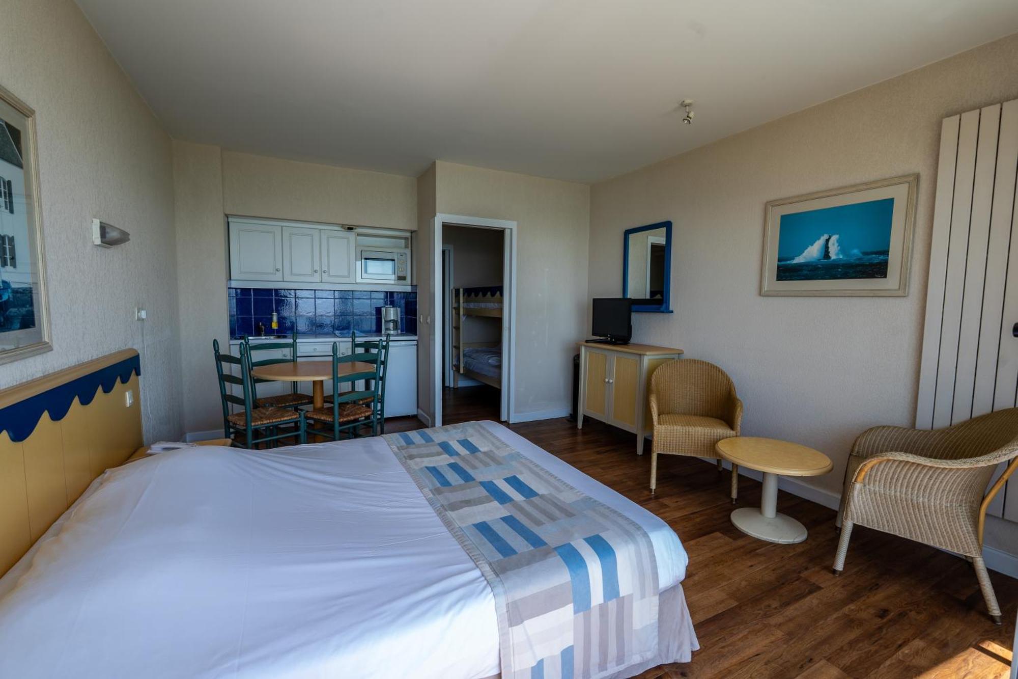 Essential Studio 2 or Panoramic ocean view