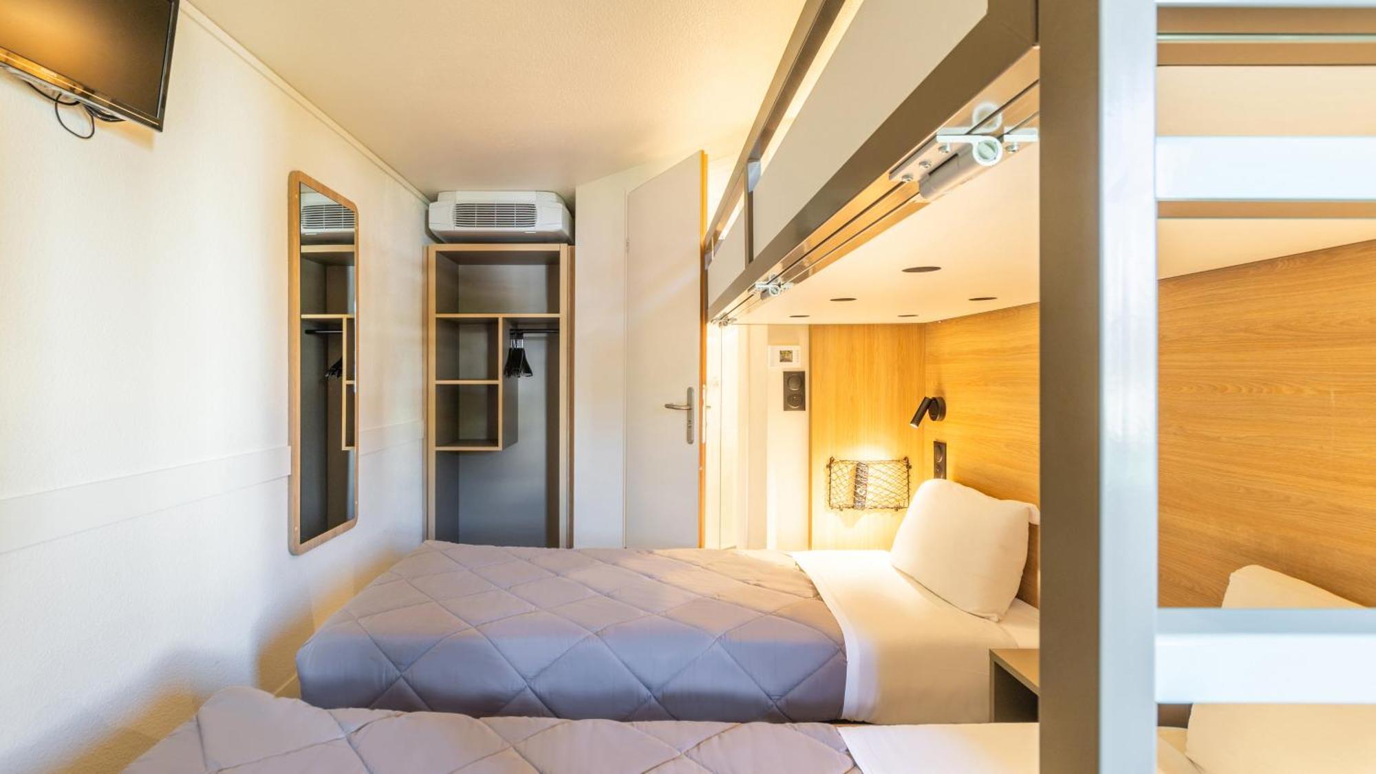 Standard Twin Room One Bunk Bed
