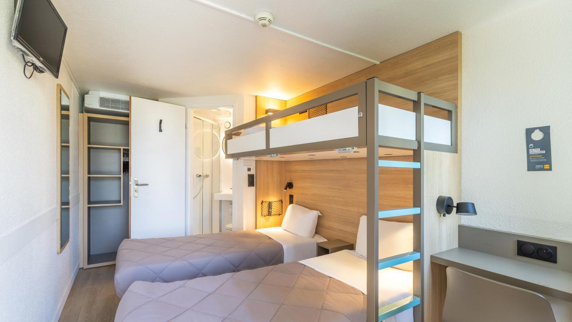 Standard Twin Room One Bunk Bed