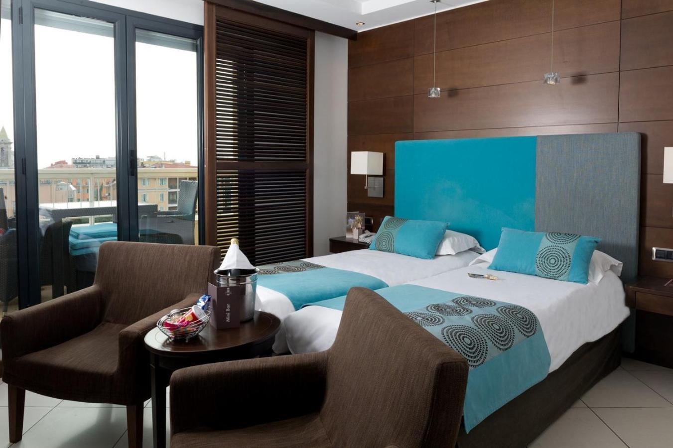 Deluxe Double or Twin Room Terrace Park View
