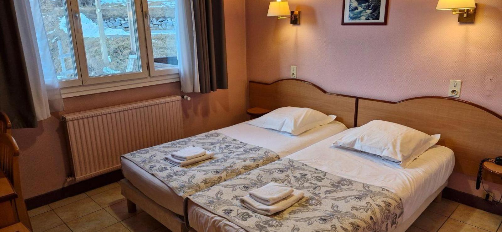 Standard Twin Room Street View