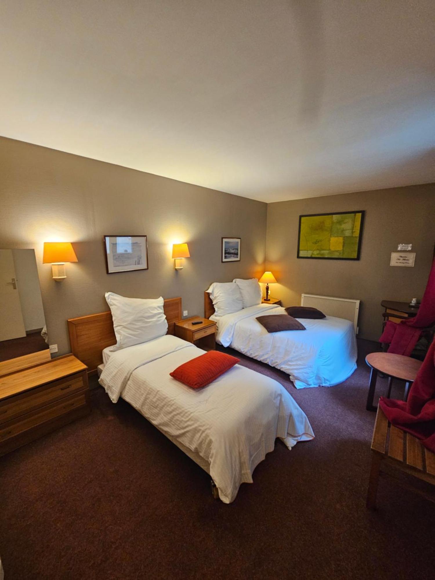 Triple Room,1742616958:JPEG