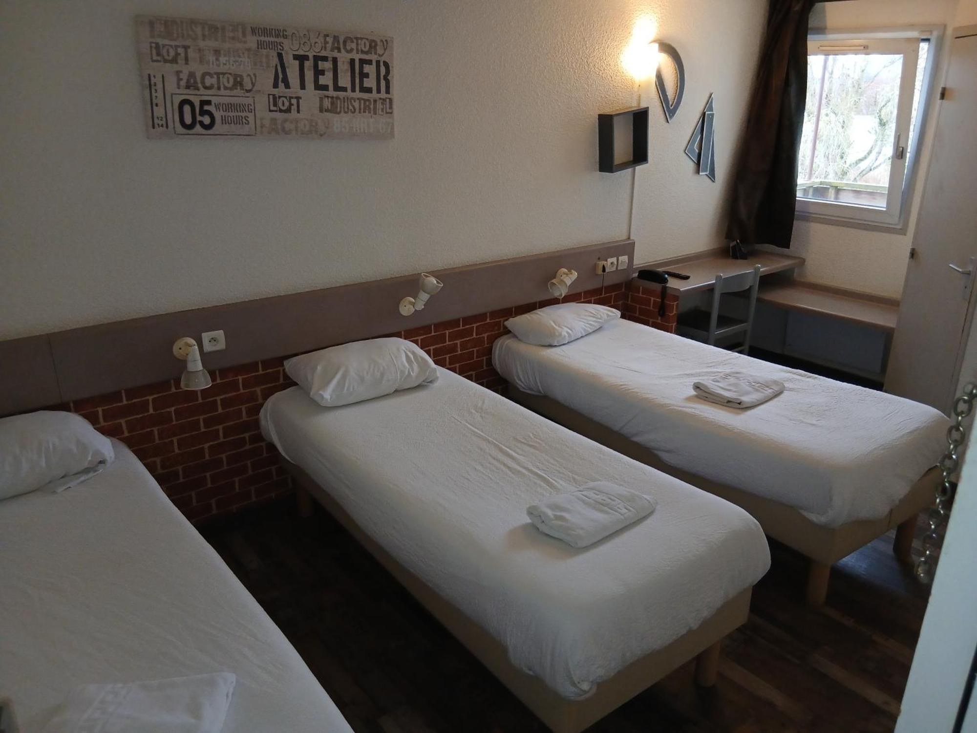 Standard Triple Room,1746843194:JPEG