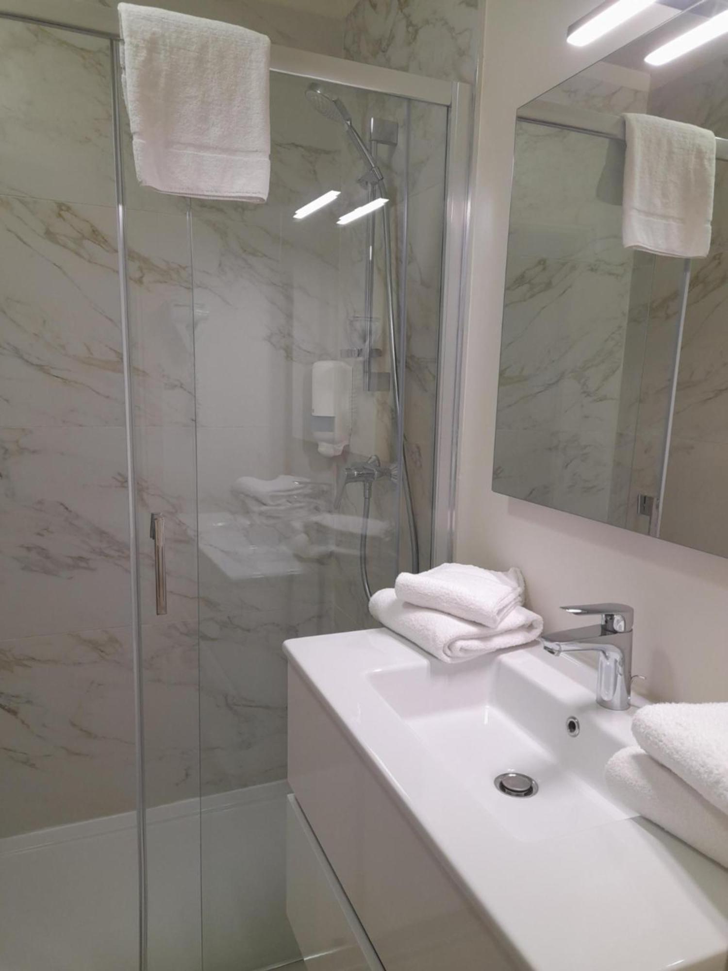 Superior Double Room,1742629069:JPEG