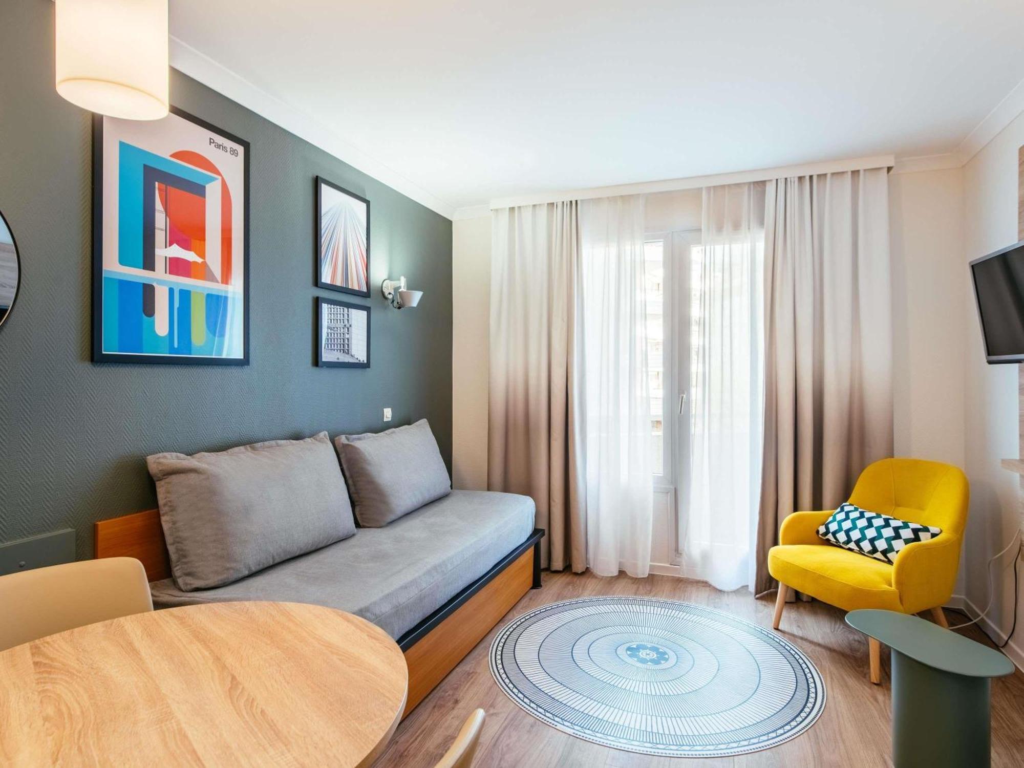 One-Bedroom Apartment Double Bed