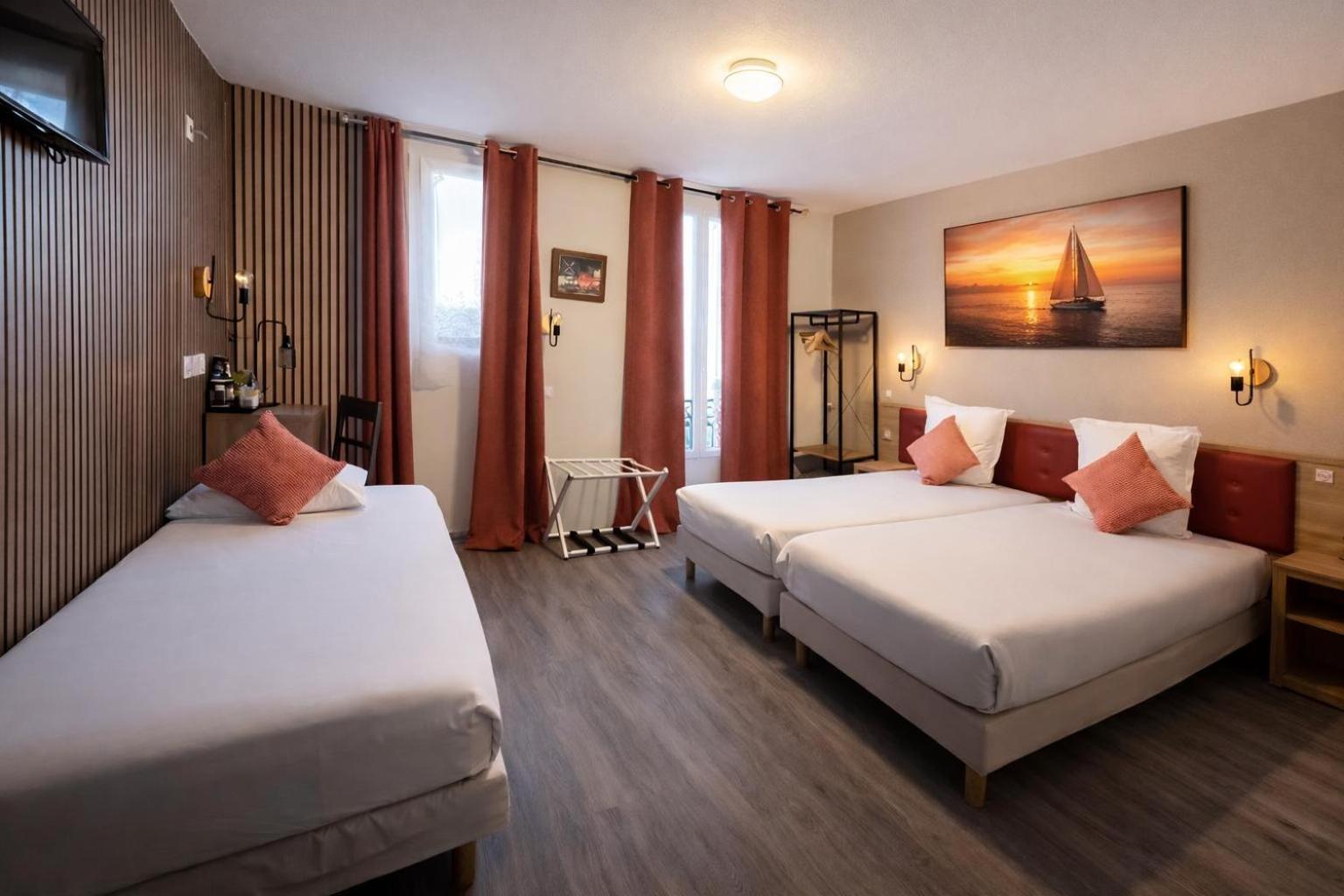 Triple Room