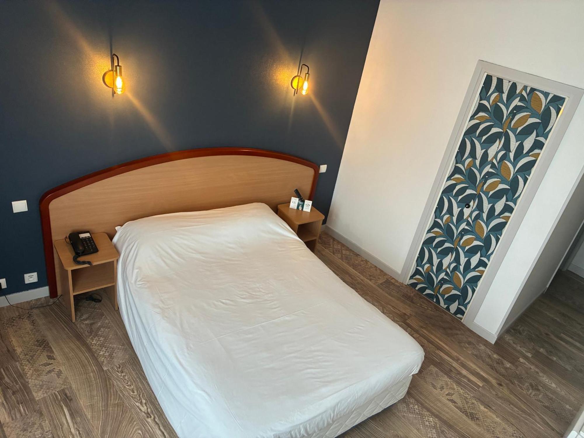 Standard Double Room,1742995993:JPEG
