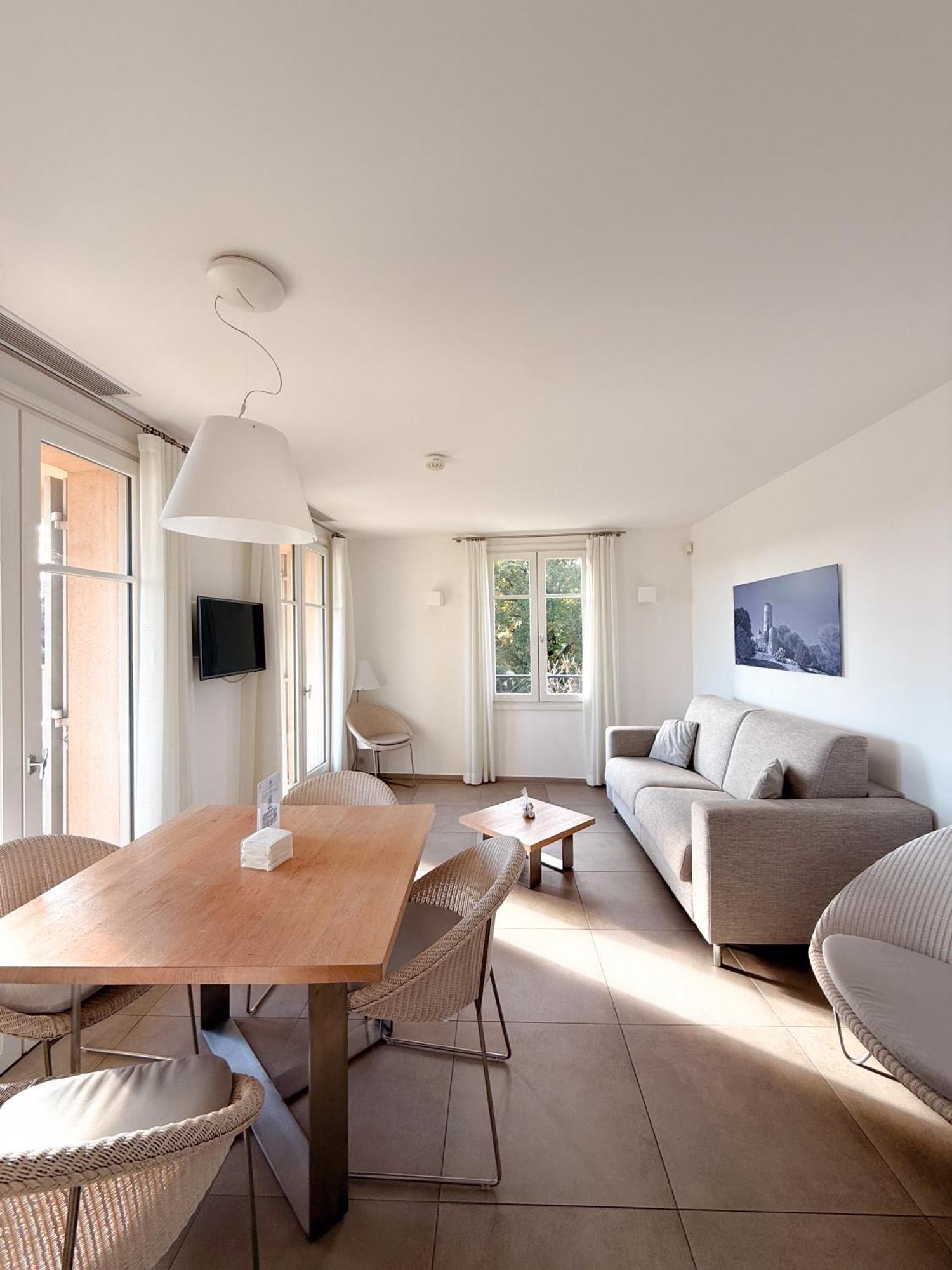 One-Bedroom Deluxe Apartment Terrace