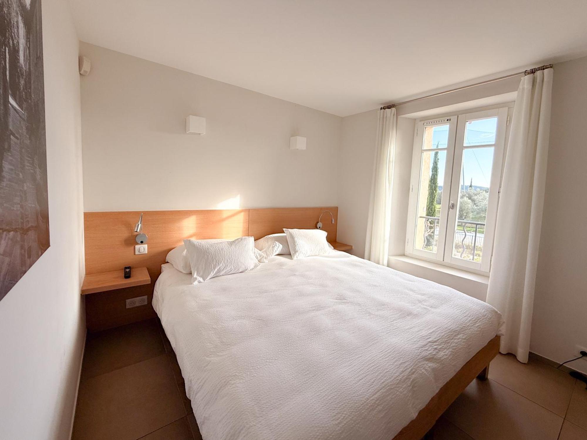 Two-Bedroom Duplex Apartment Garden