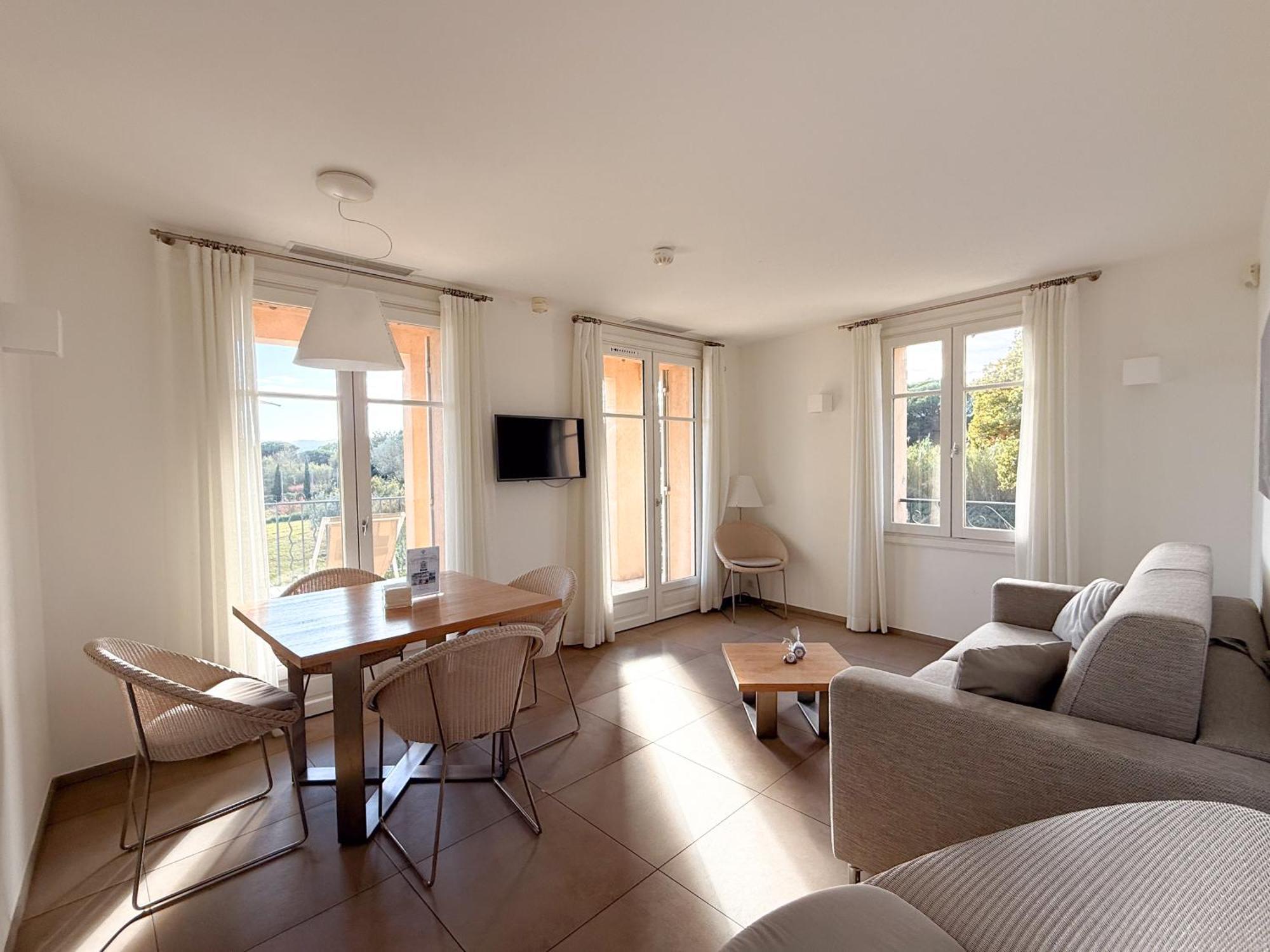 One-Bedroom Deluxe Apartment Terrace