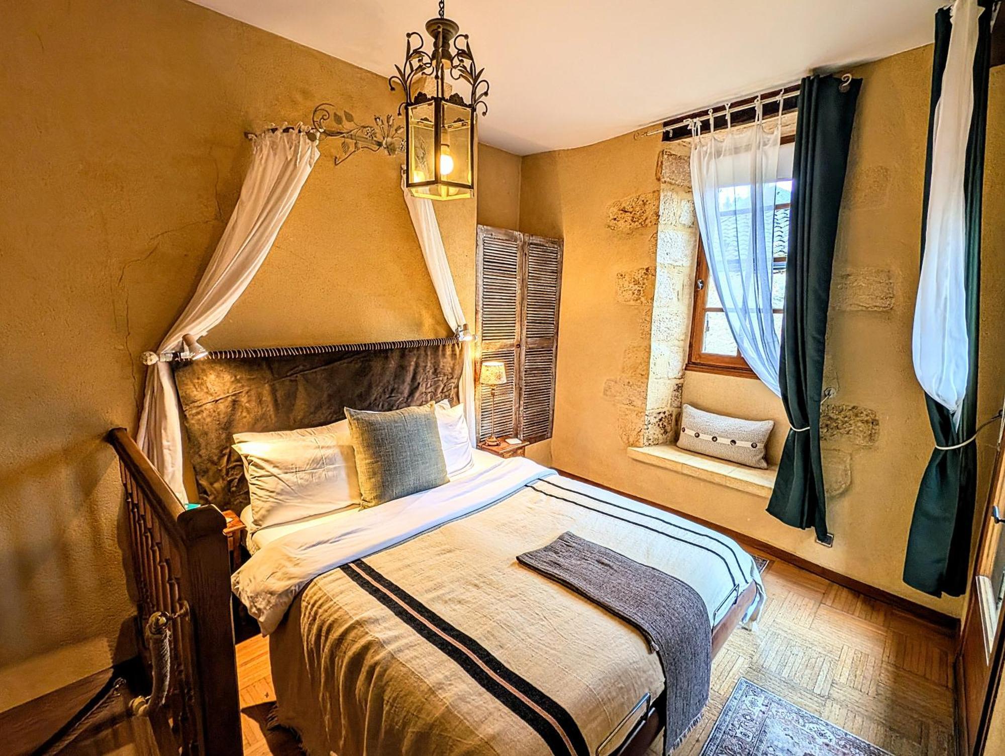 King Room Garden View
