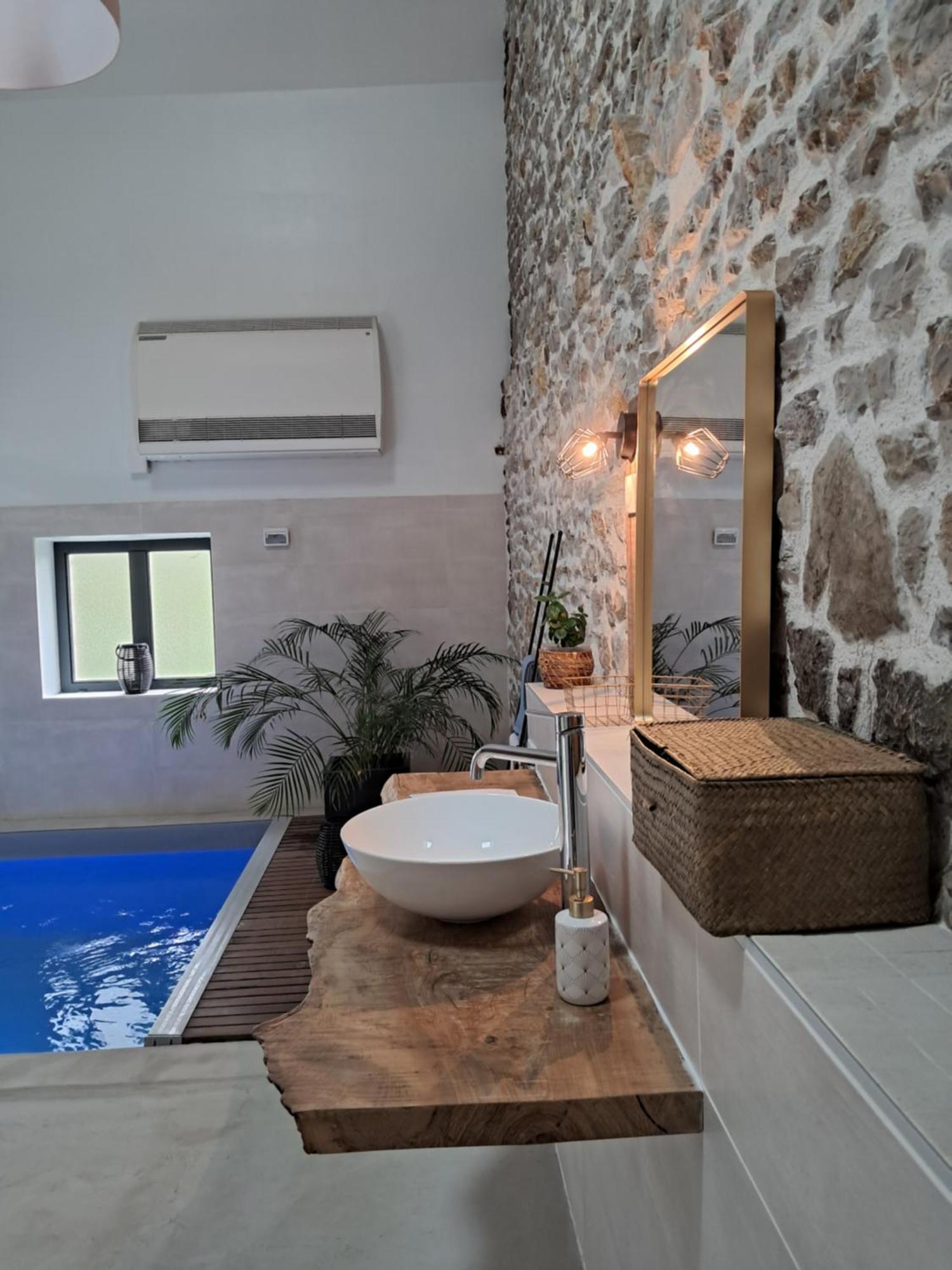 Suite Private Pool