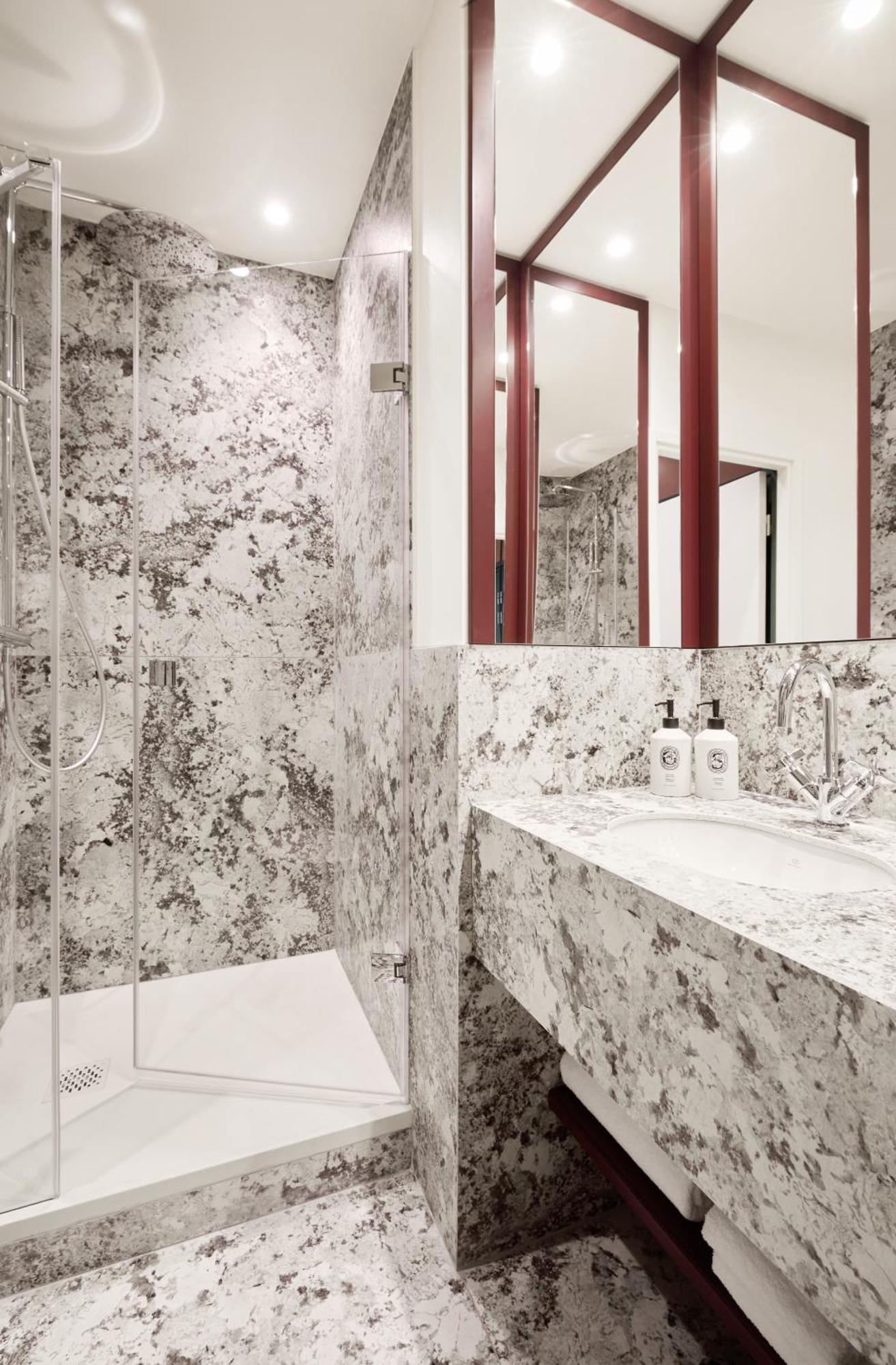 Deluxe Room,1743444863:JPEG