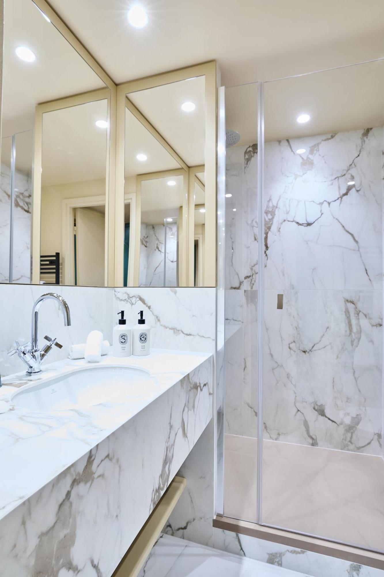 Chambre Duplex,1743444884:JPEG