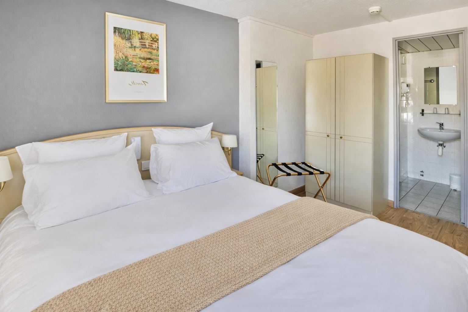 Standard Double or Twin Room,1746875419:JPEG