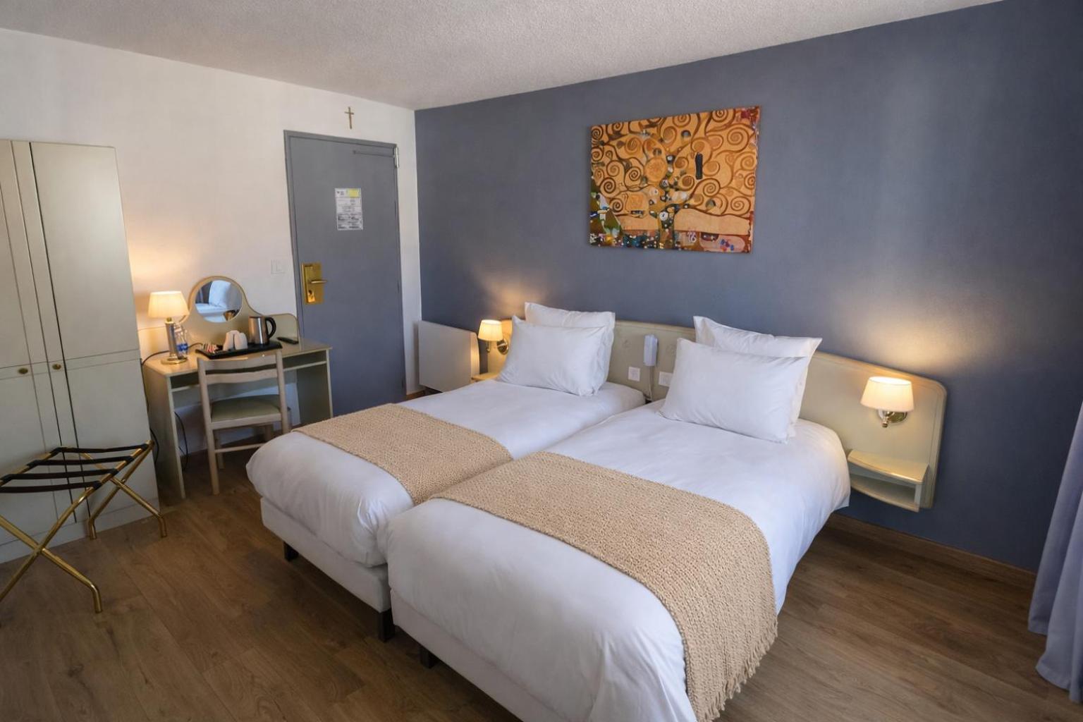 Superior Double or Twin Room,1746917572:JPEG