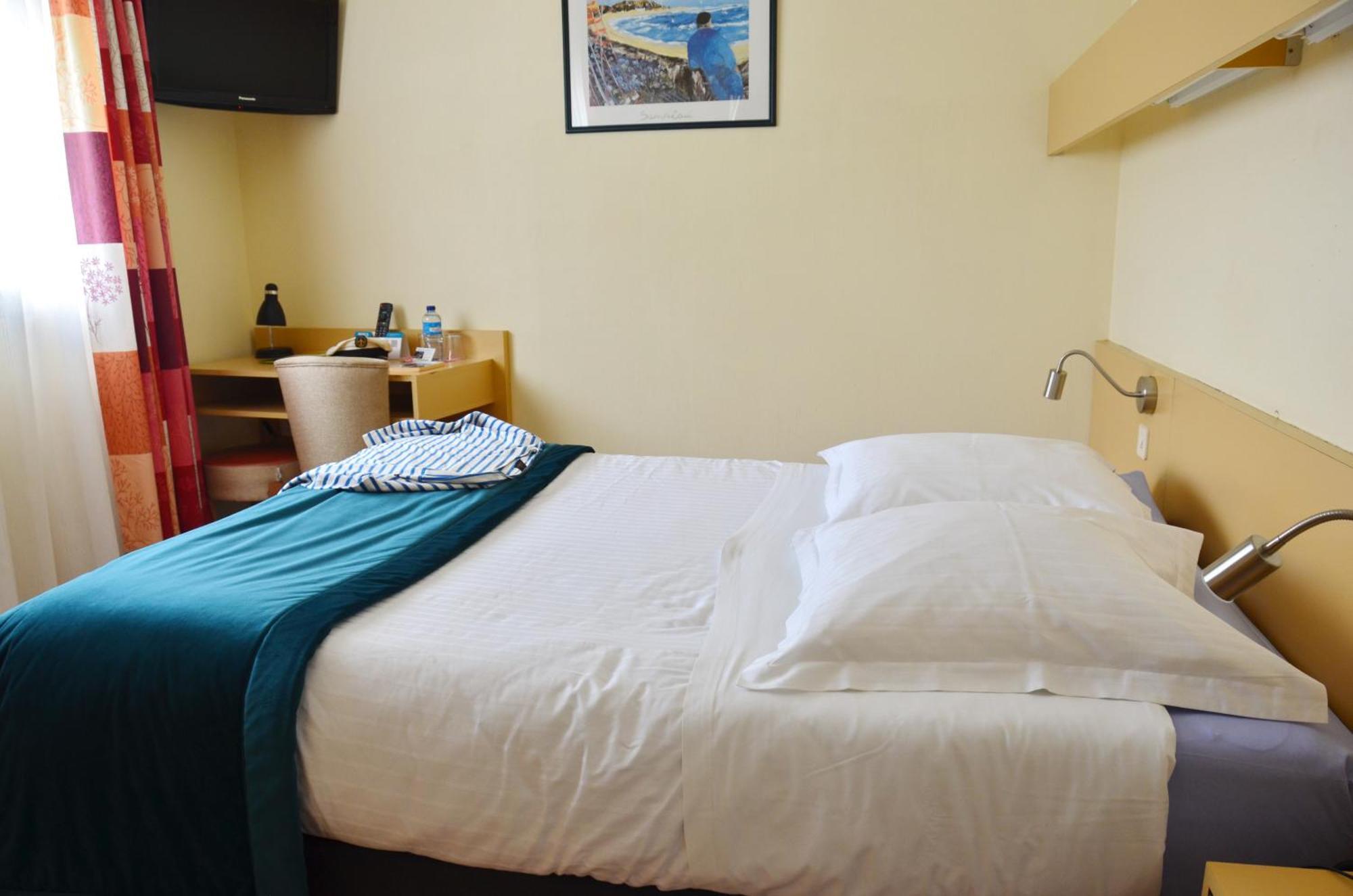 Standard Double Room,42216553:JPEG