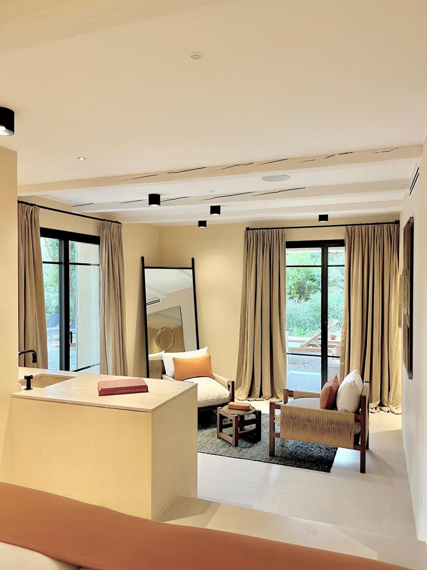 Junior Suite Mountain View
