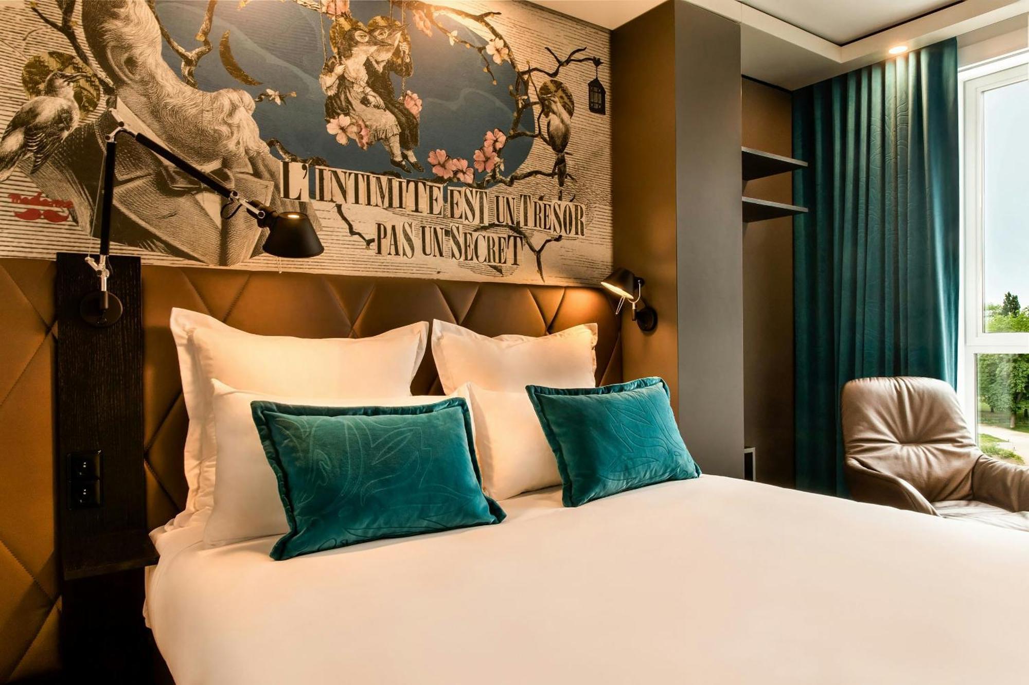 Double Room a View,1747023762:JPEG