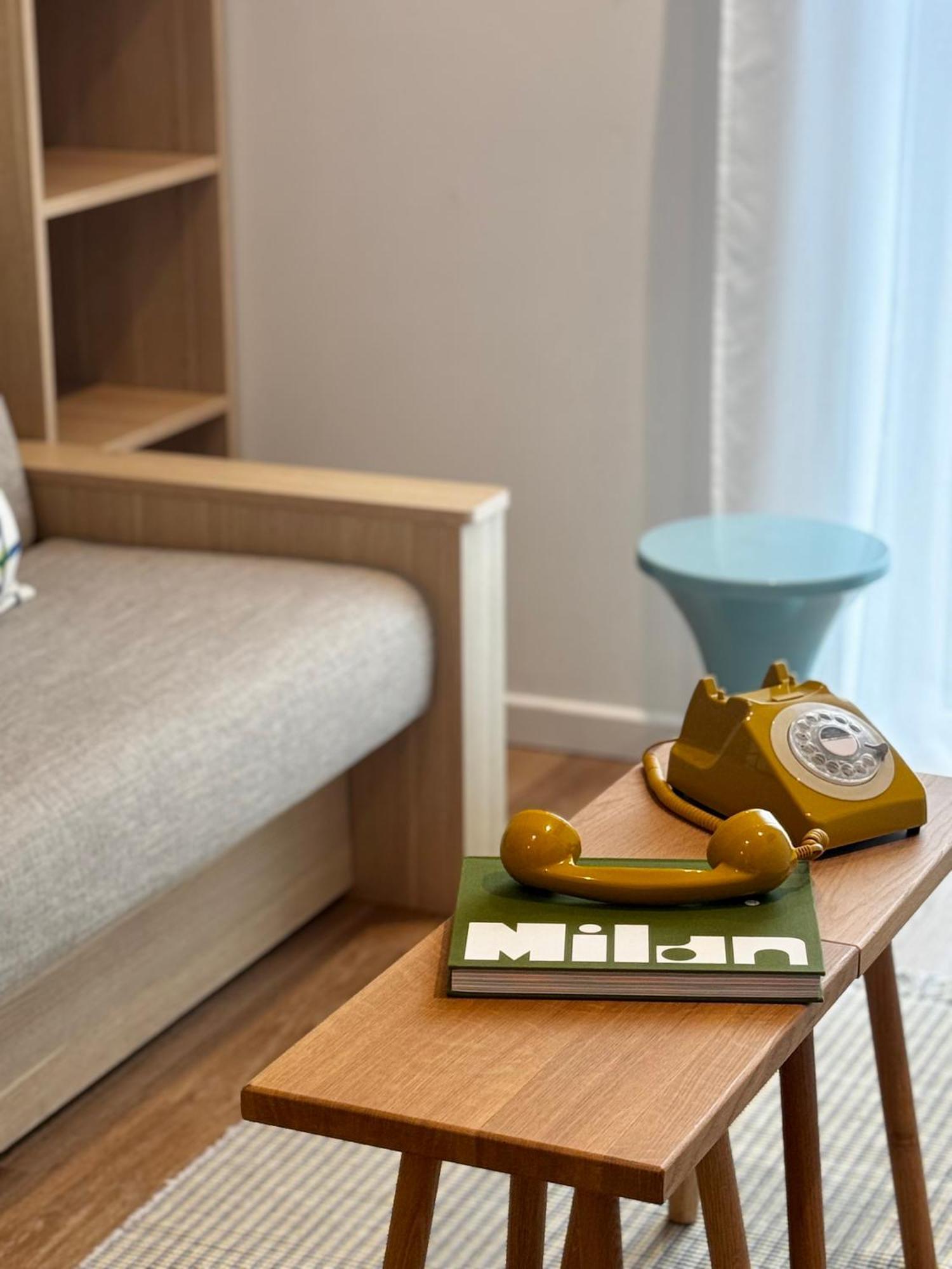 Wall-Bed Studio
