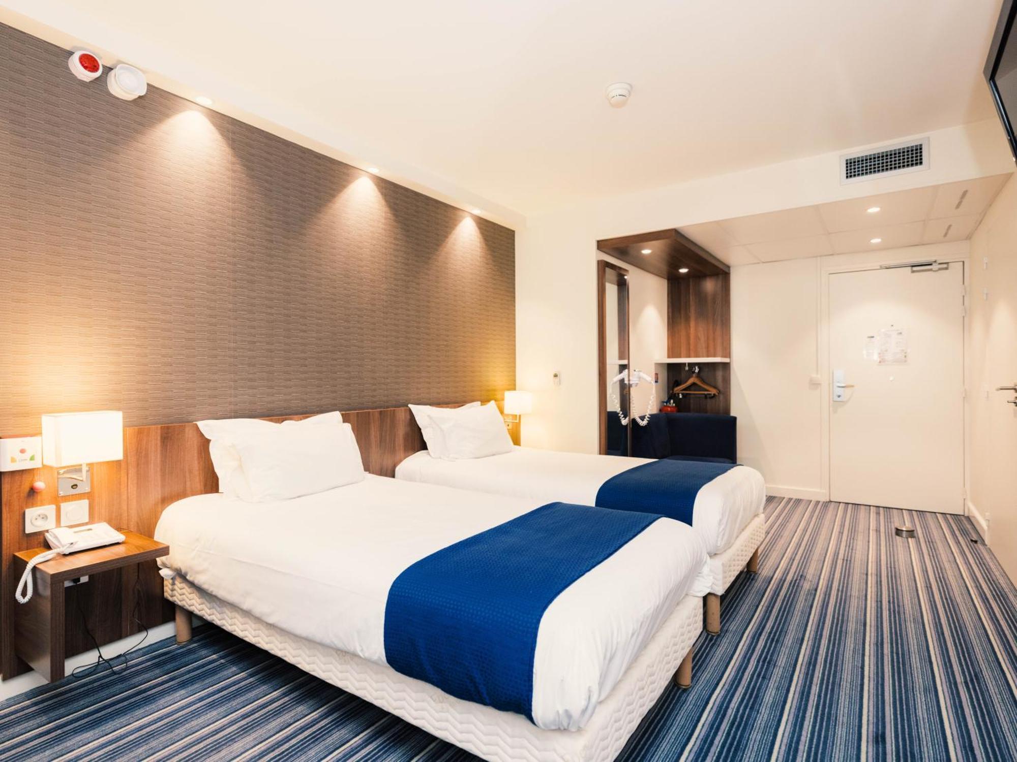 Standard Twin Room Accessible