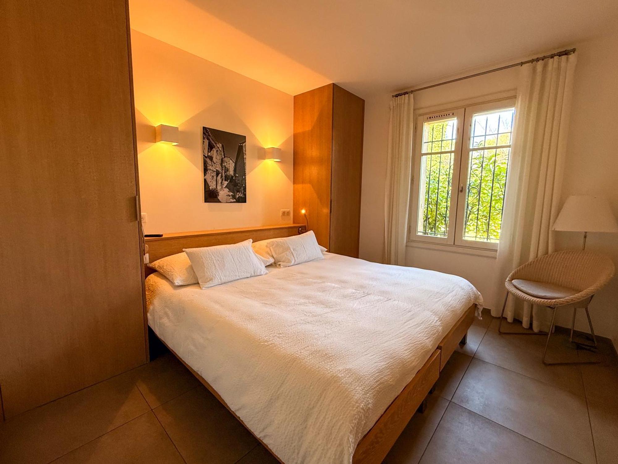 Two-Bedroom Deluxe Apartment Garden