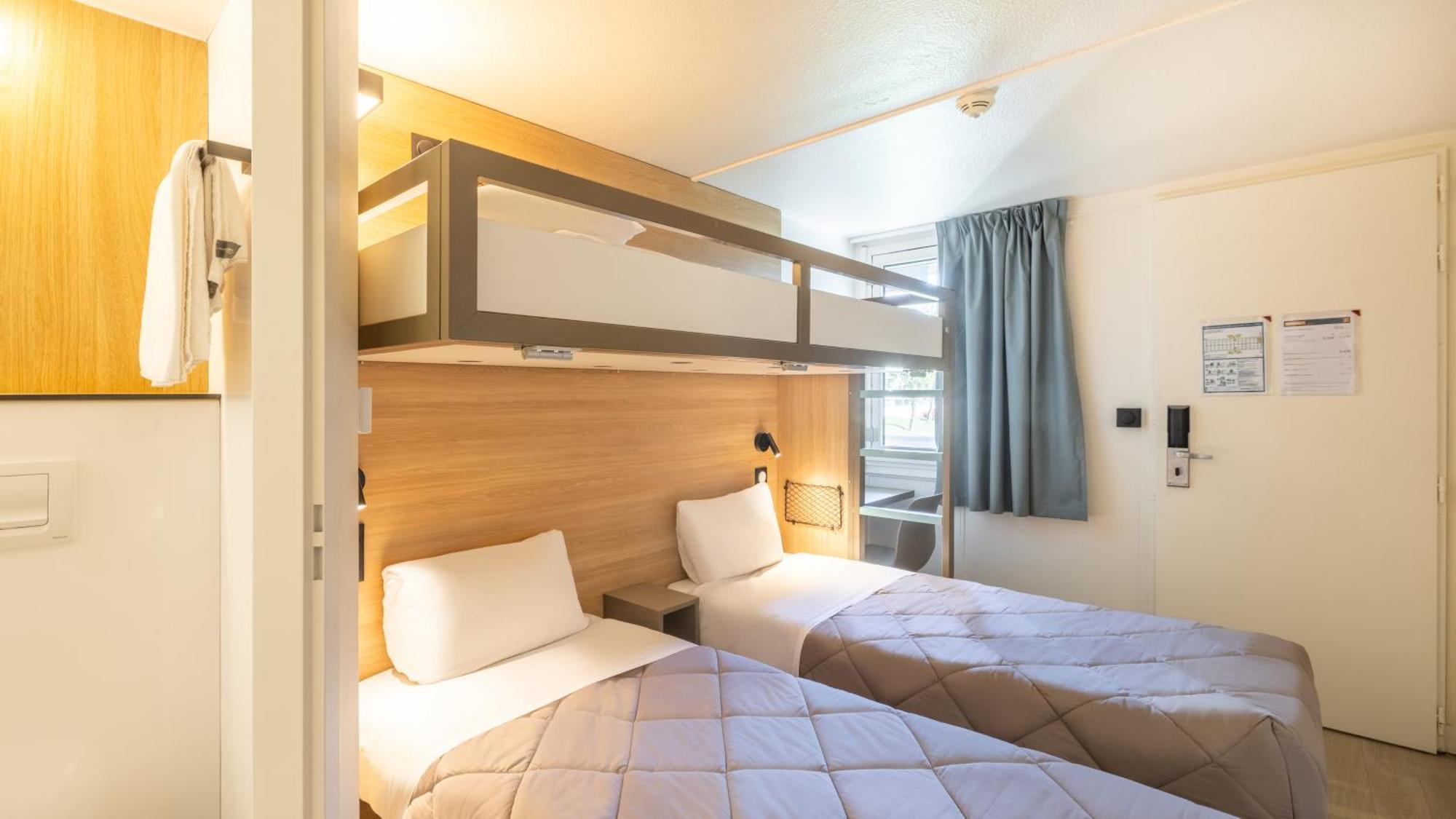 Standard twin Room One Bunk Bed,1758279868:JPEG