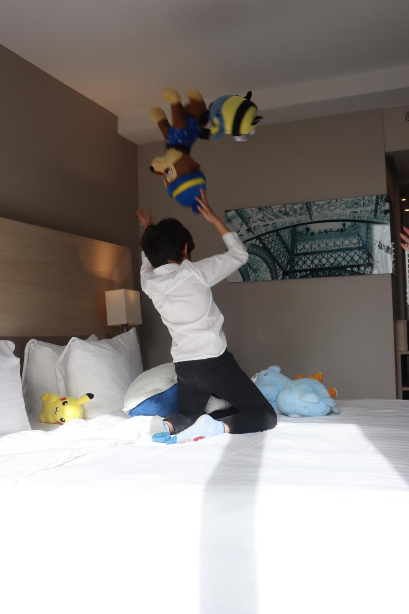 Superior King Room & WiFi