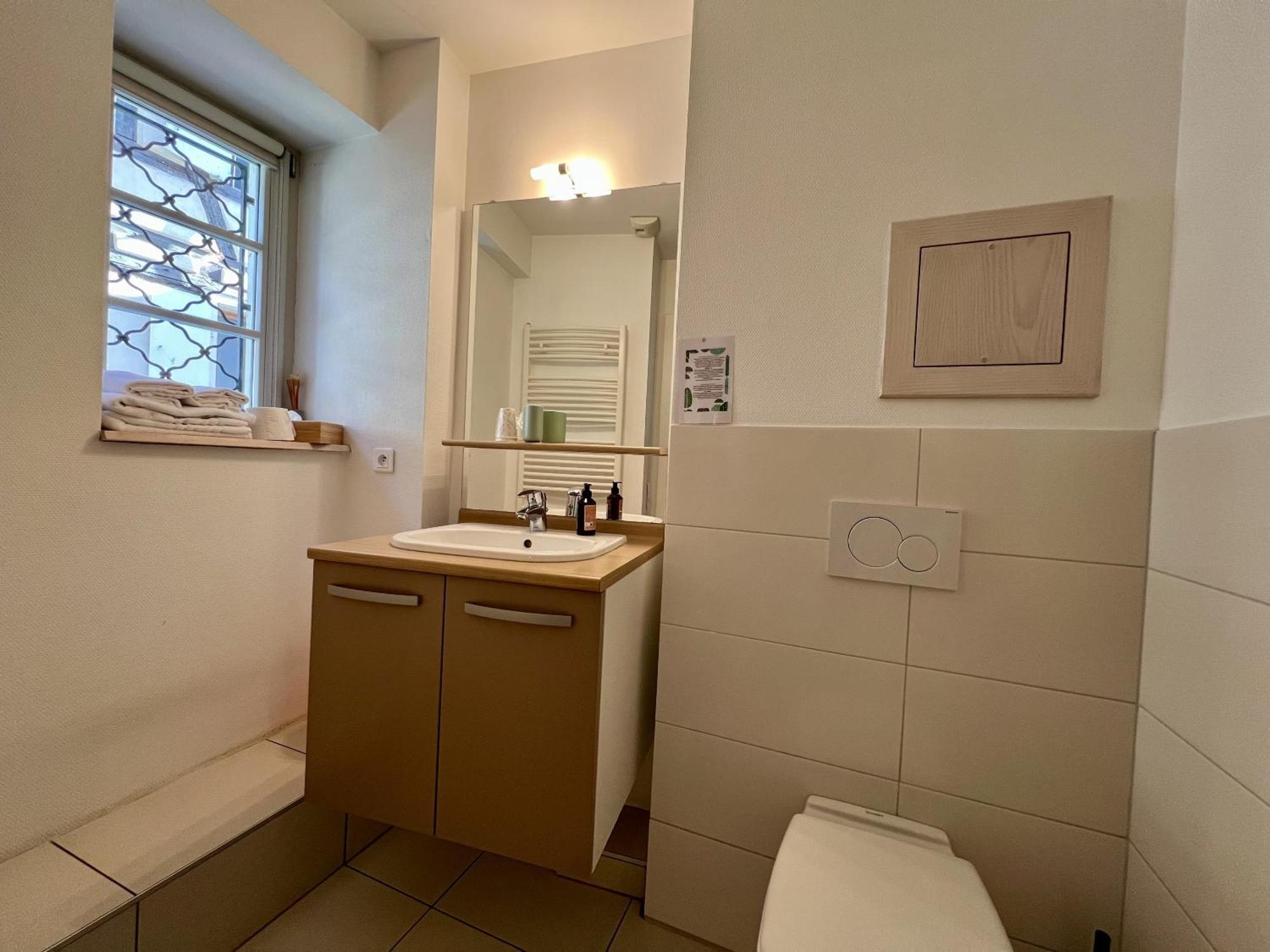 Double Room Private Bathroom
