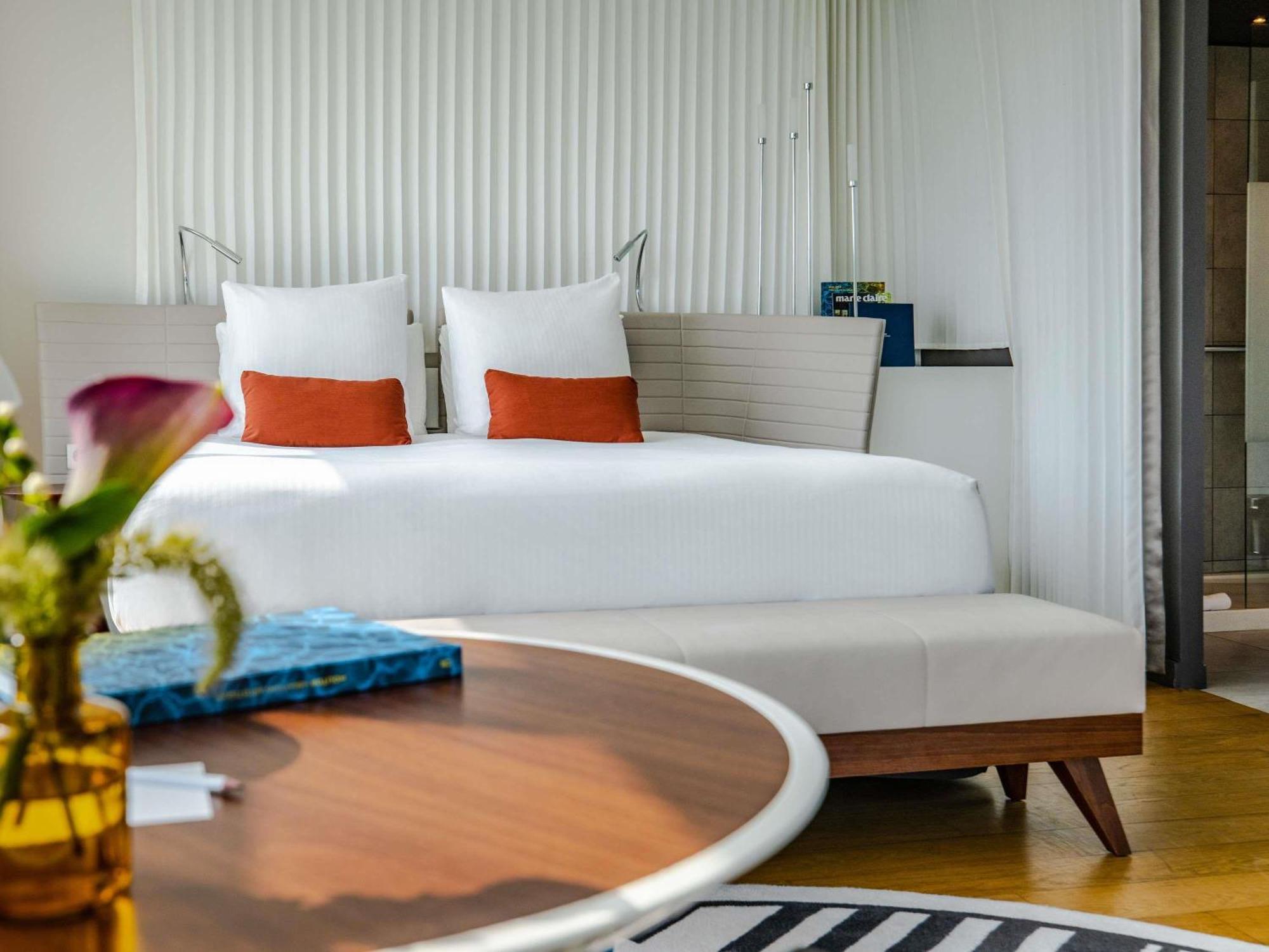 Executive King Room,1758379189:JPEG