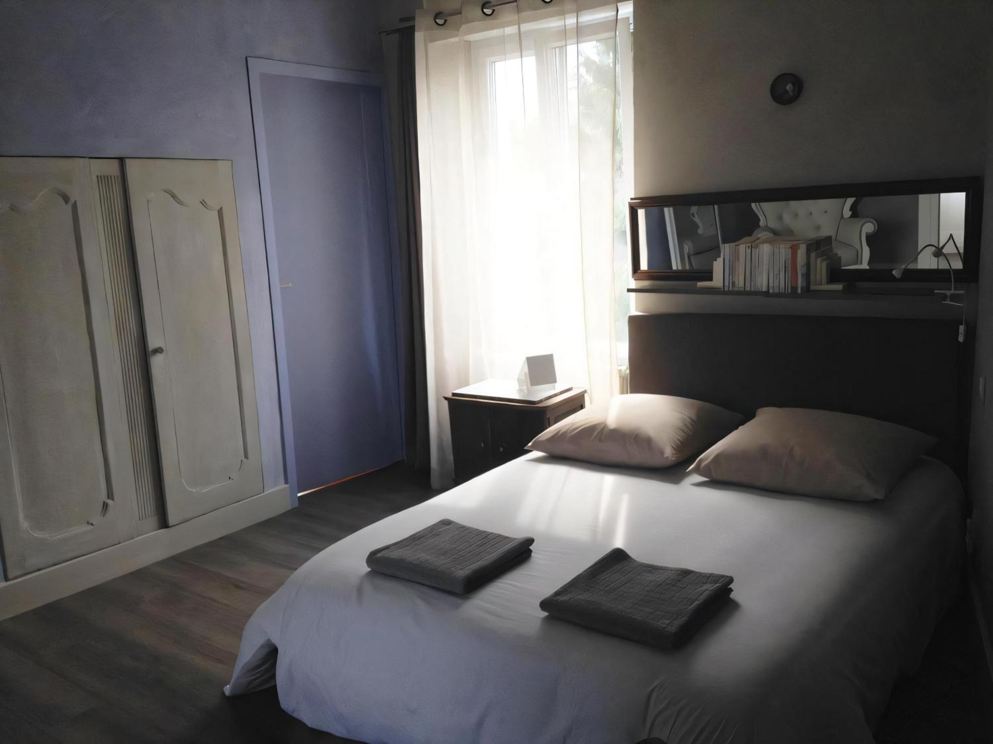 Large Double Room