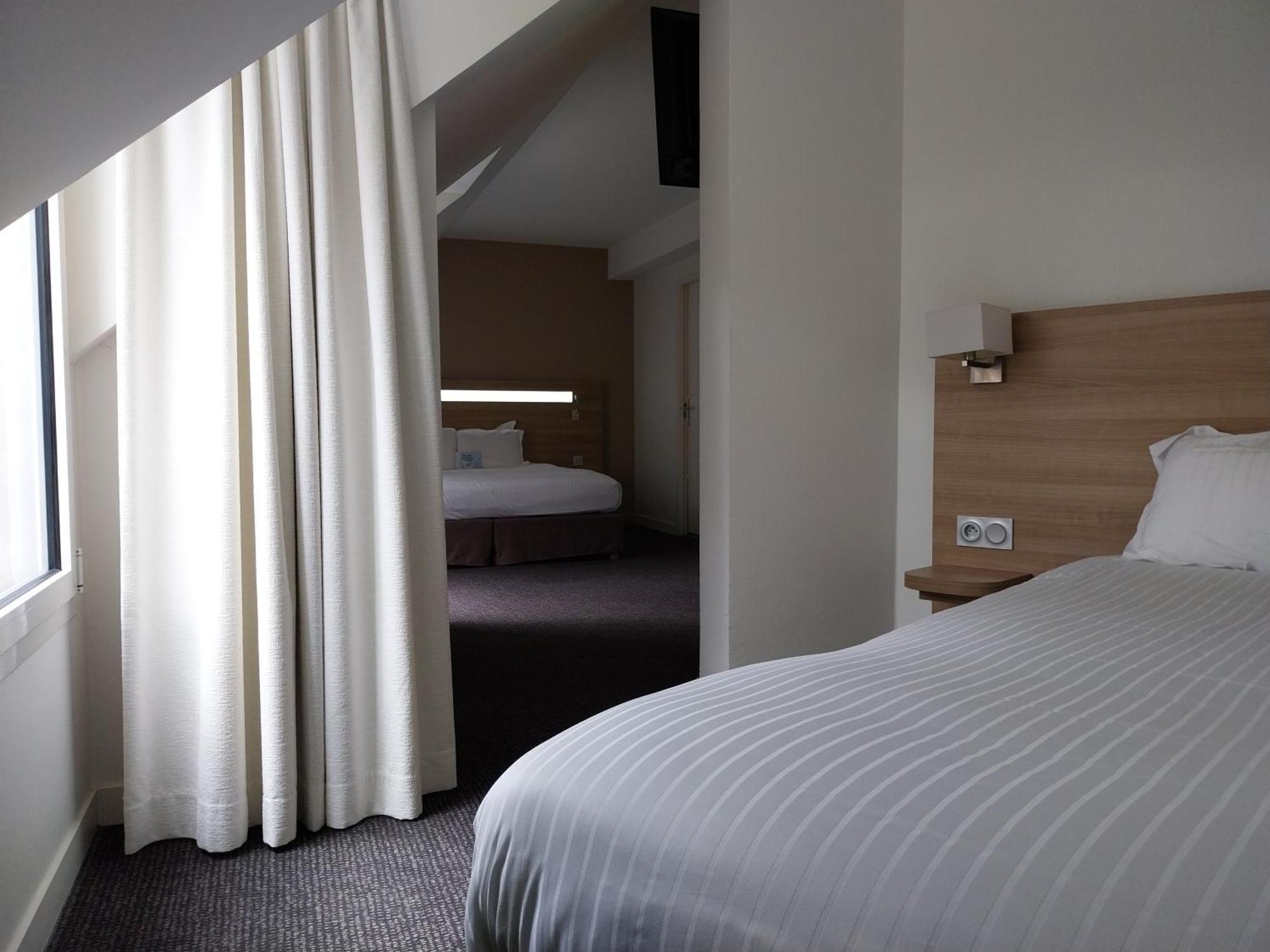One Double Bed One Single Bed Superior Room