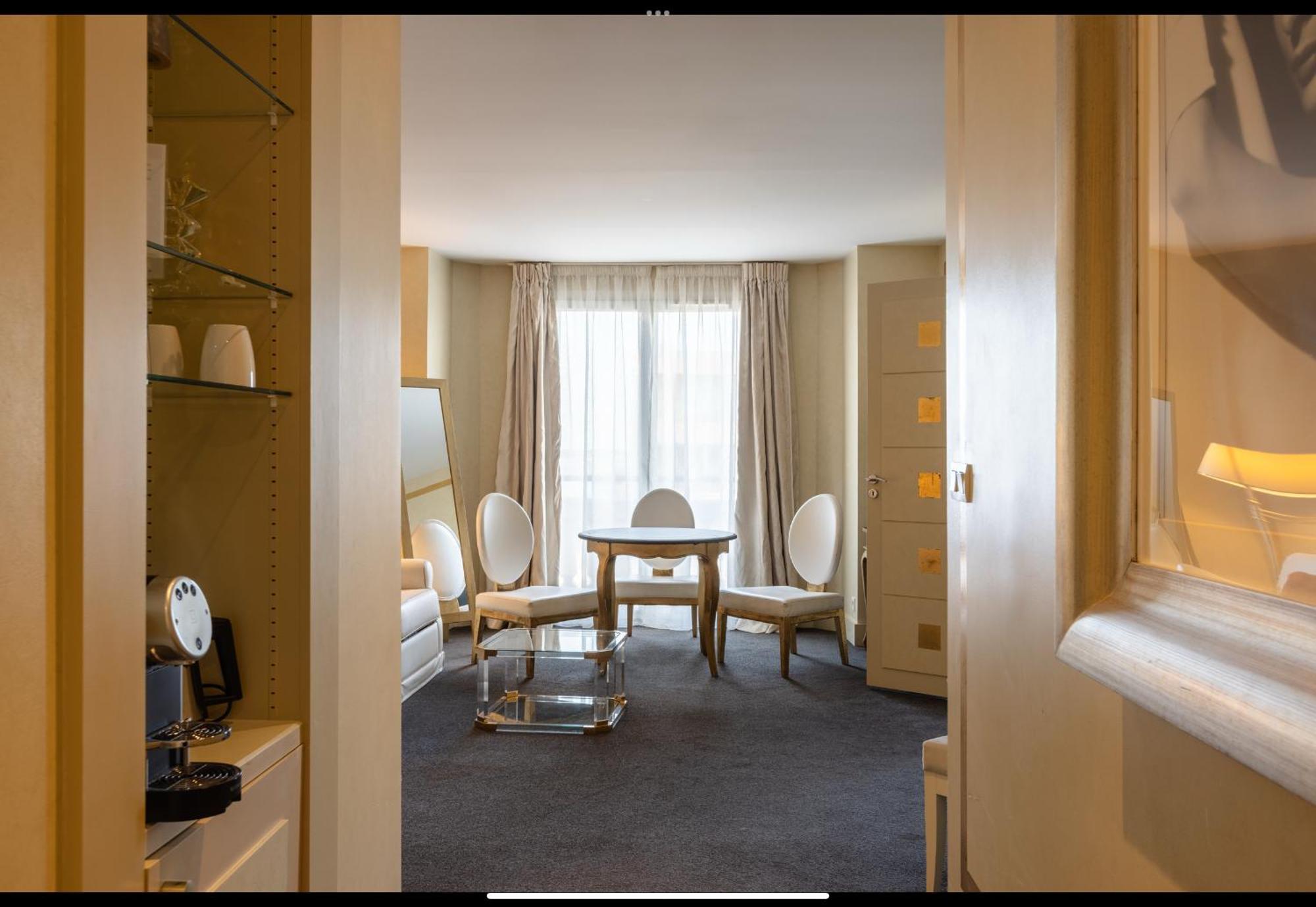 Suite