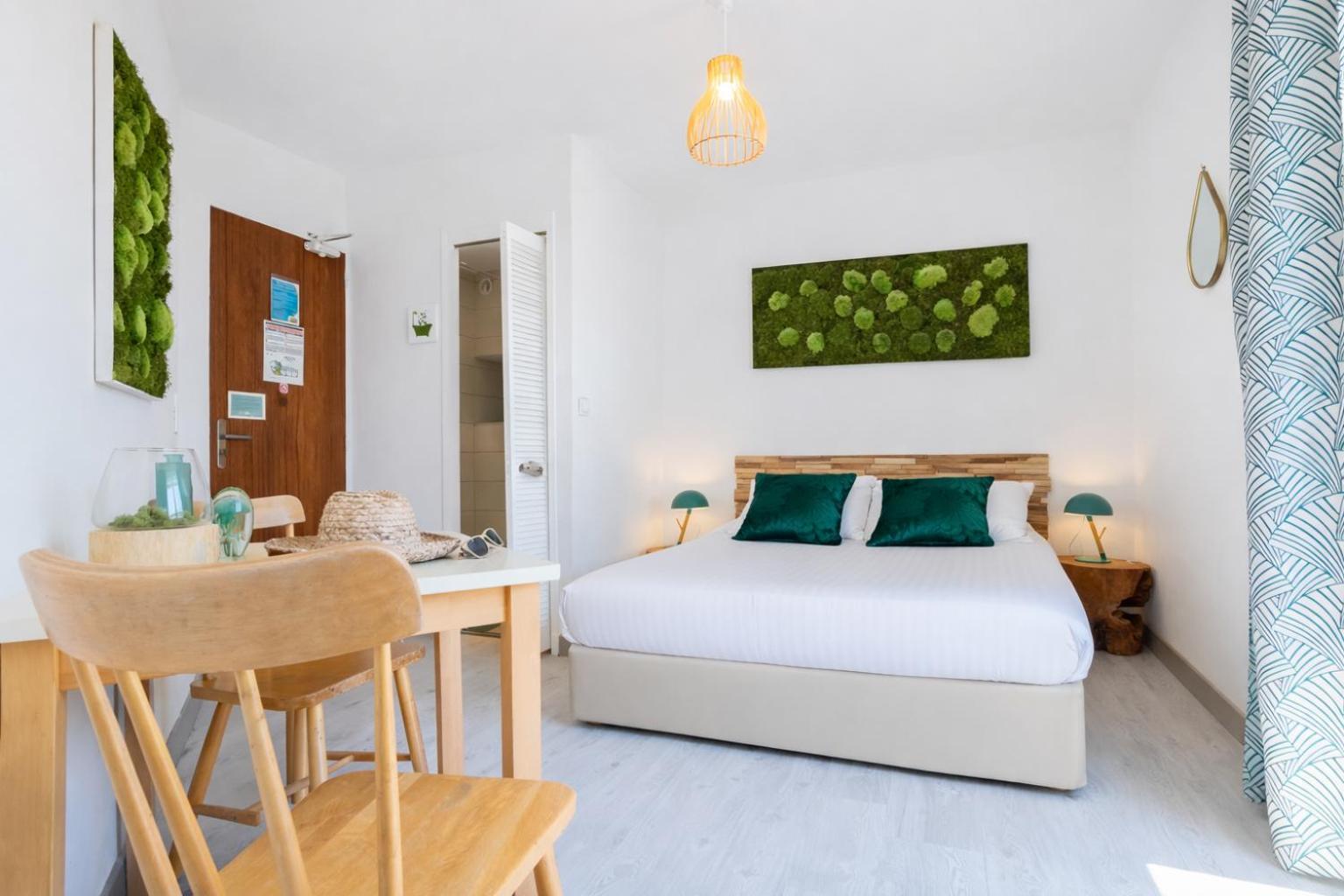 Comfort Double Room with Terrace and Sea View,1765320941:JPEG