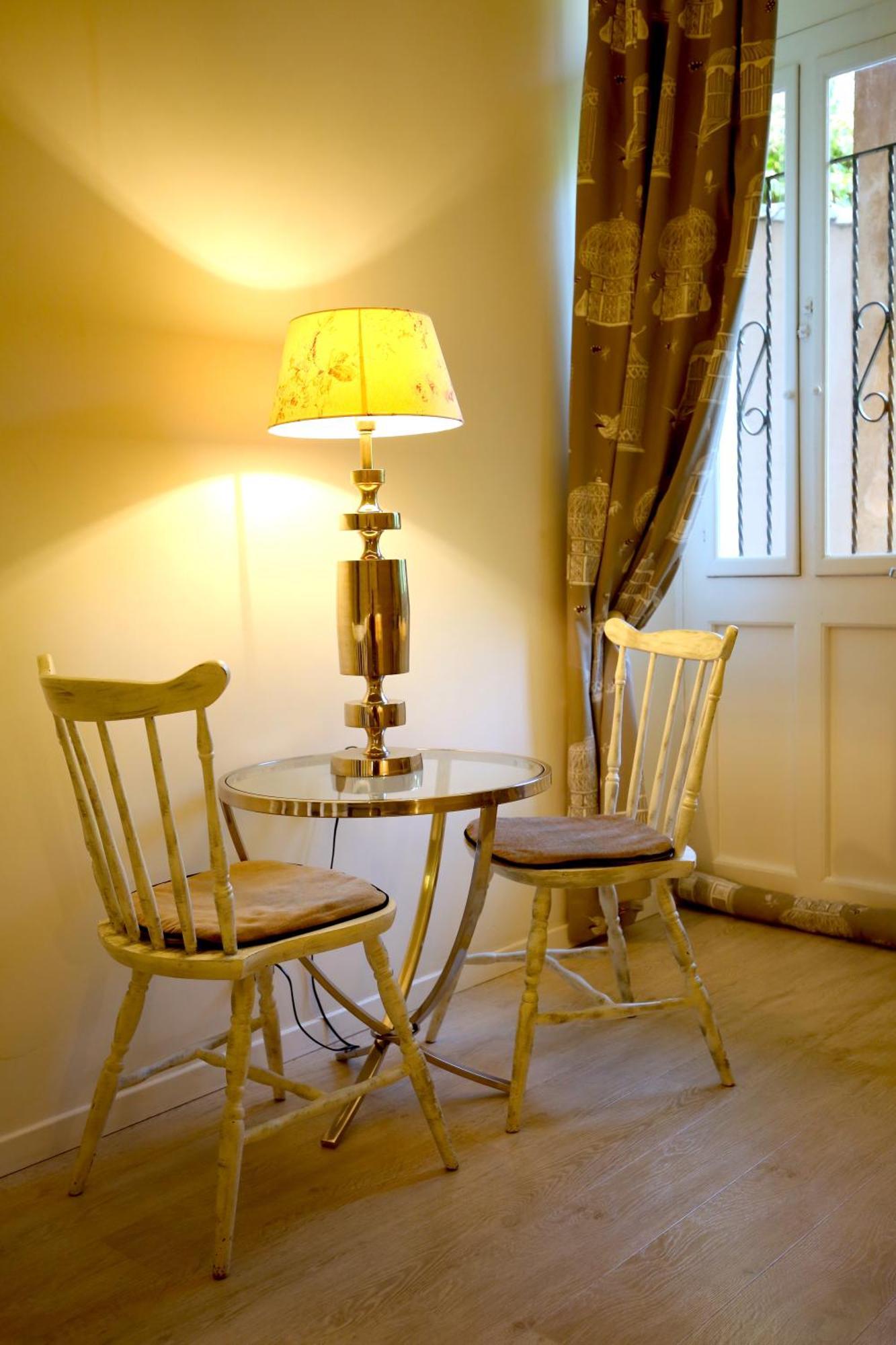 Classic Double Room Private Small Garden