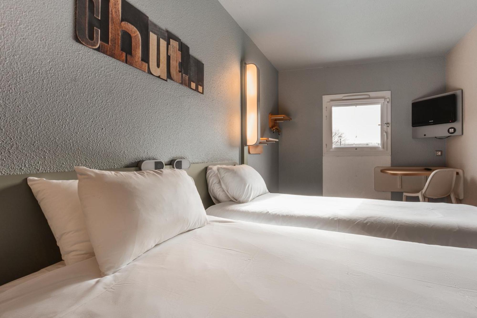 Standard Room Two Single Bed