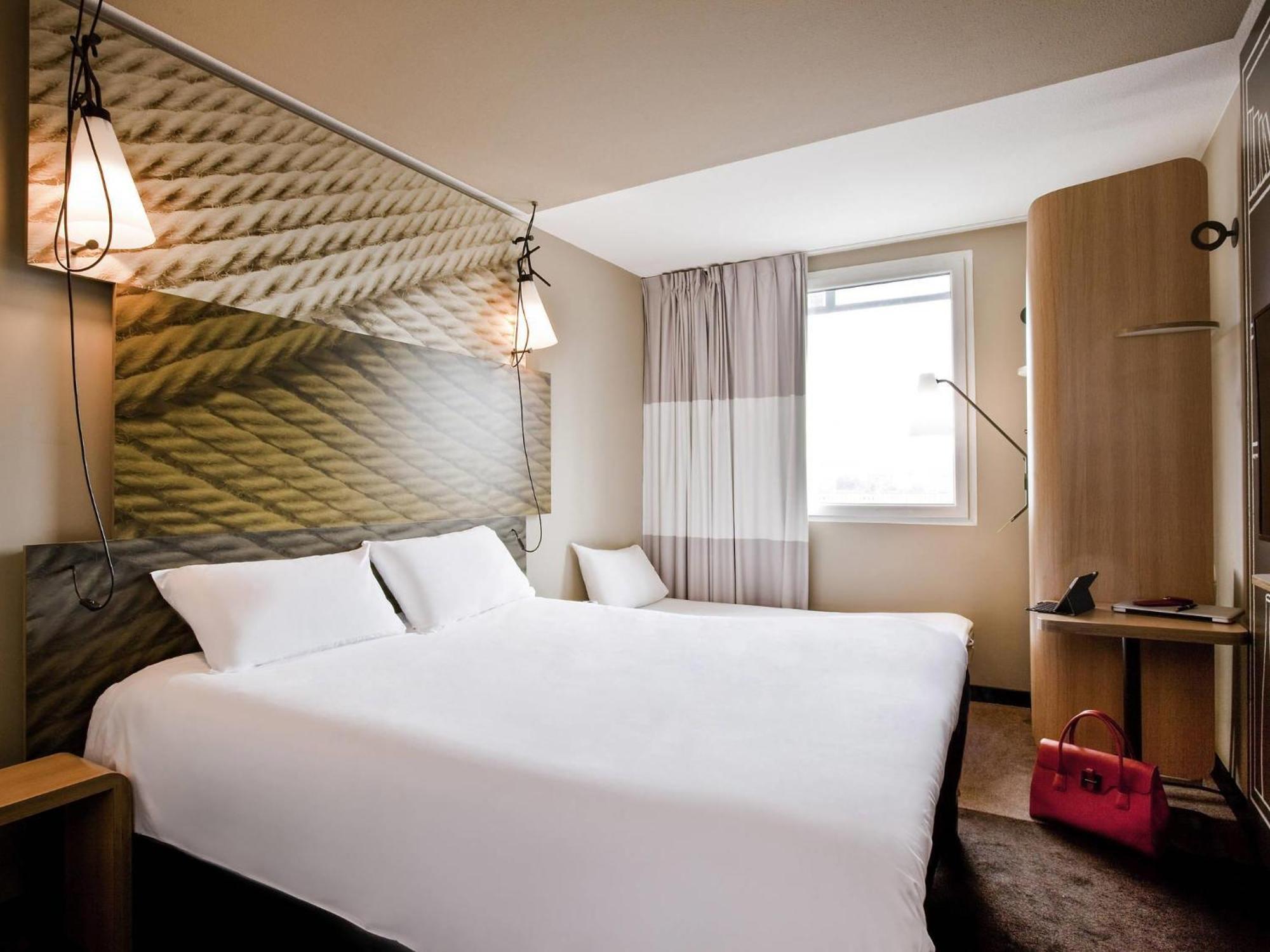 Standard Room 1 Double 1 Single Bed