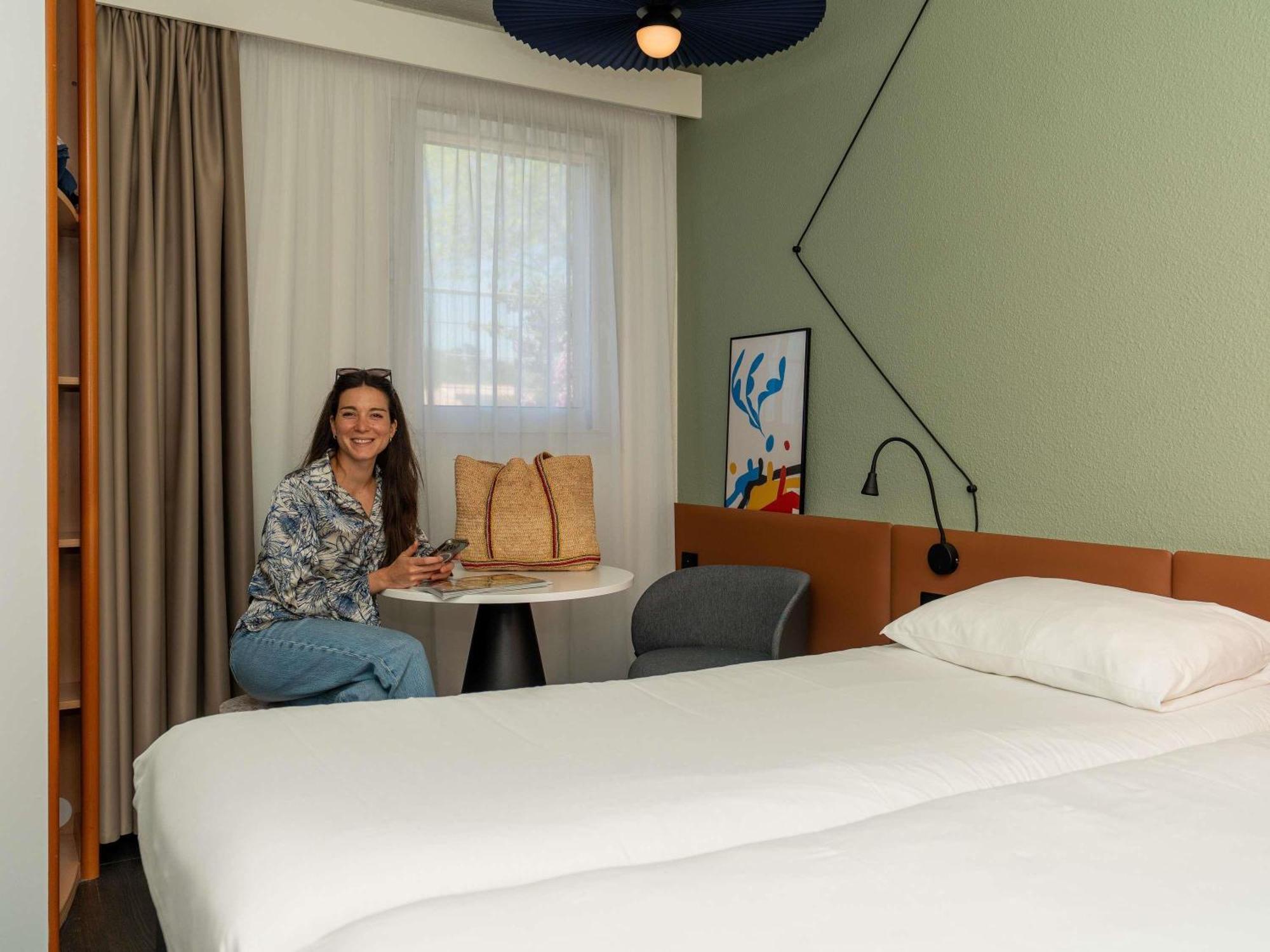 Standard Room 2 Single Beds,1770882958:JPEG